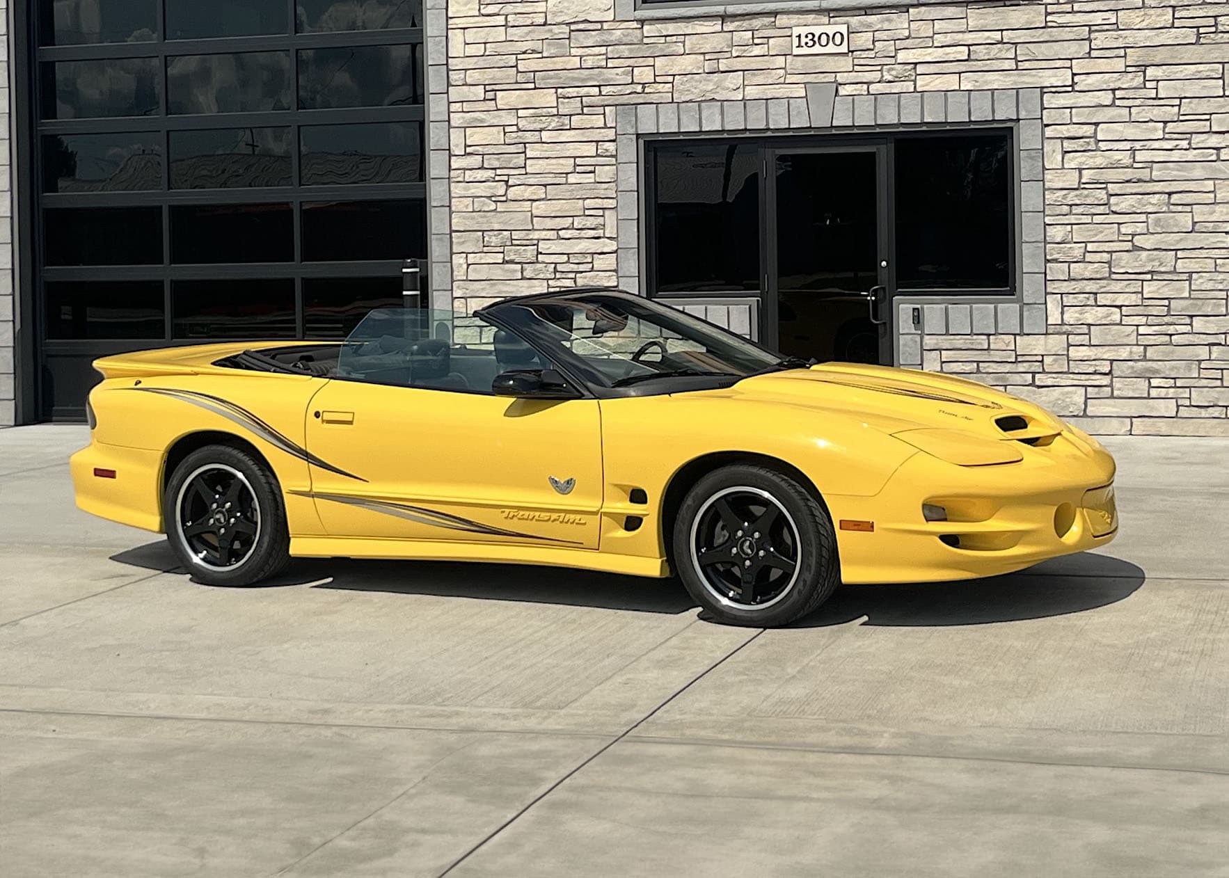 2002 Pontiac Firebird sold for $16,250
