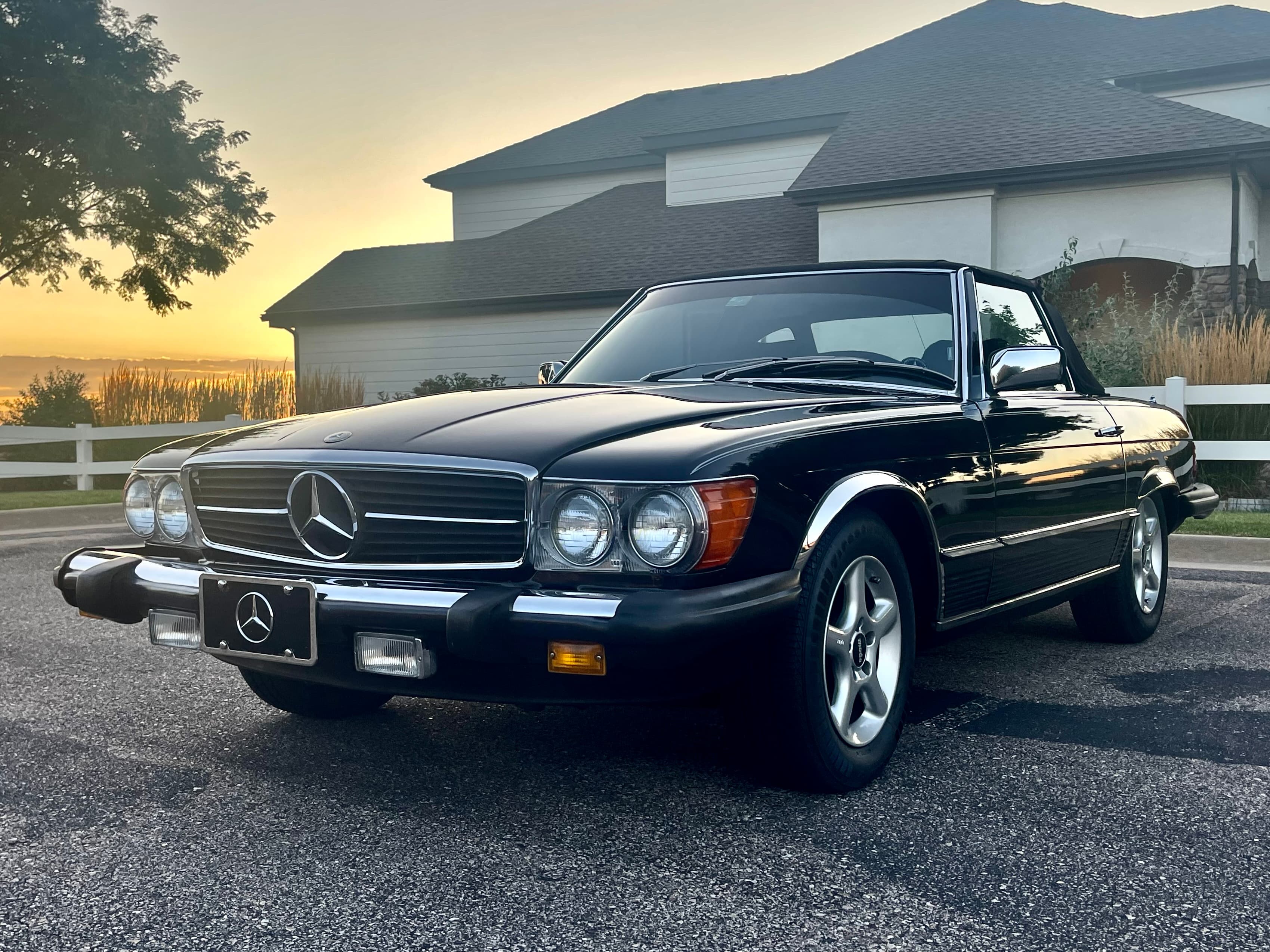 1981 Mercedes-Benz 380SL sold for $13,270