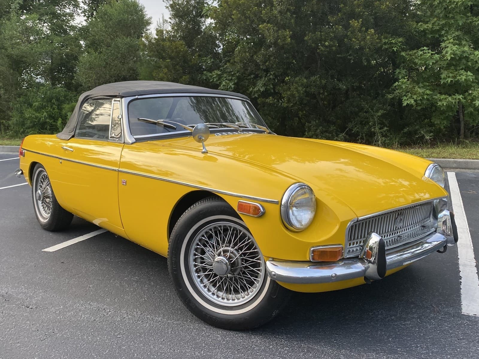 1970 MG MGB sold for $6,000