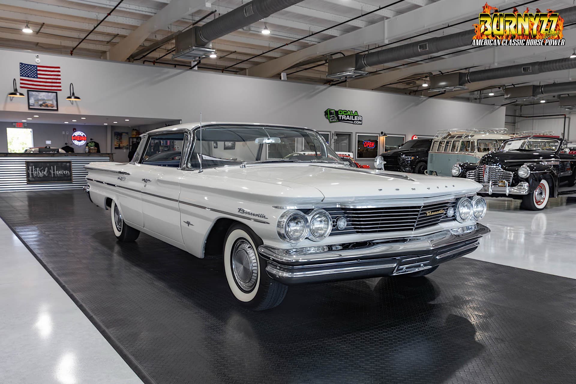 1960 Pontiac Bonneville sold for $13,850
