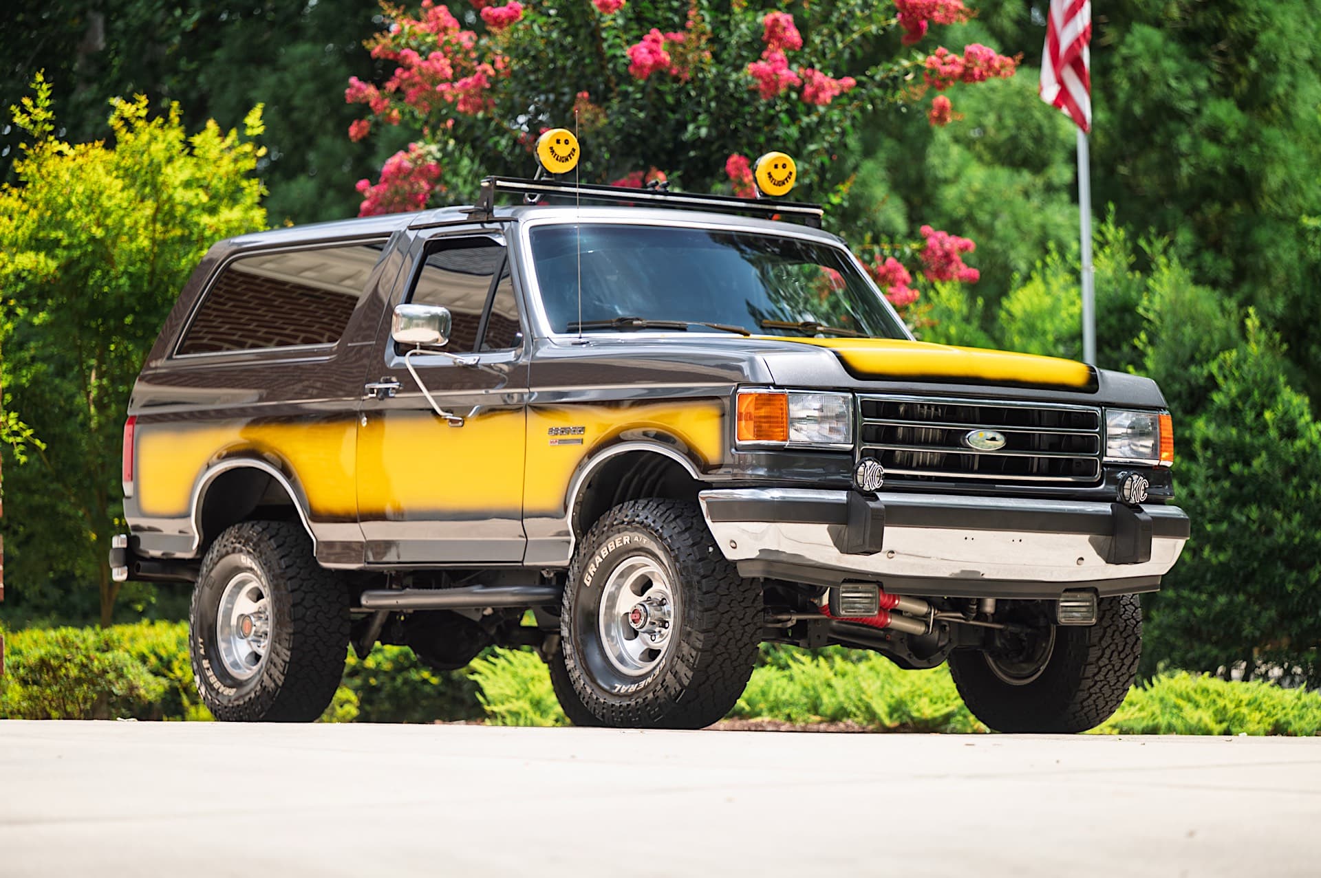 1990 Ford Bronco sold for $6,500