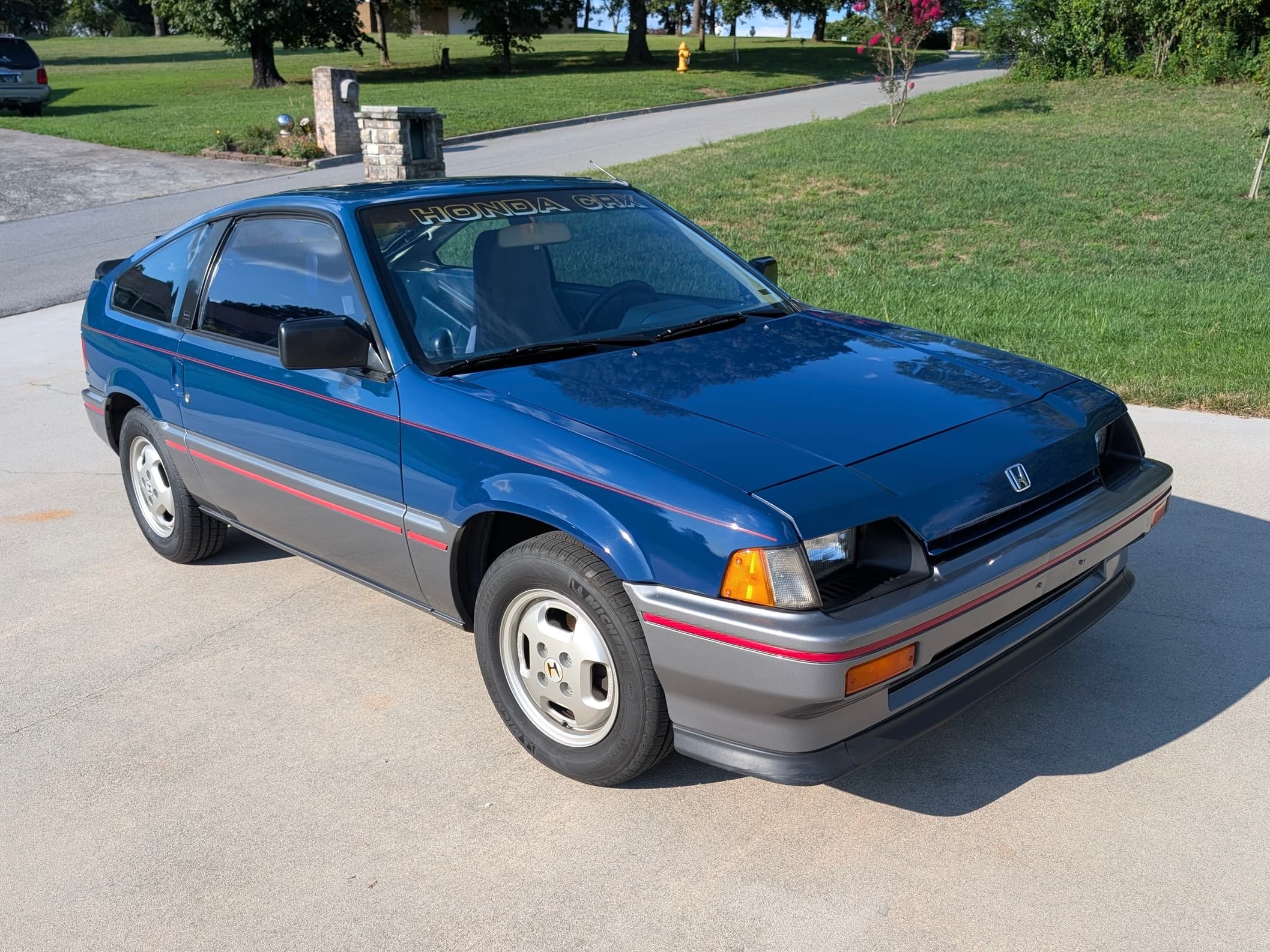 1985 Honda CRX sold for $9,500