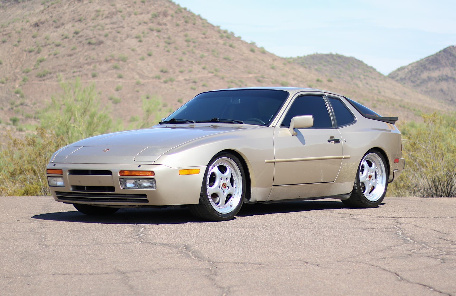 1986 Porsche 944 Turbo sold for $31,000