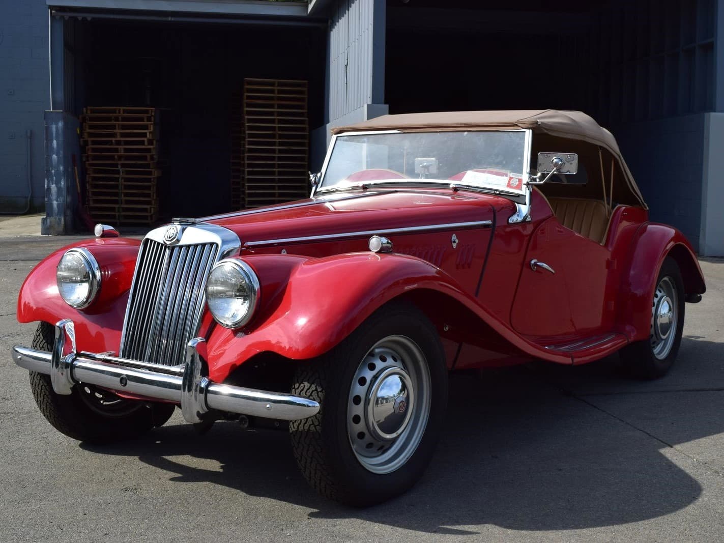 1954 MG TF sold for $24,000