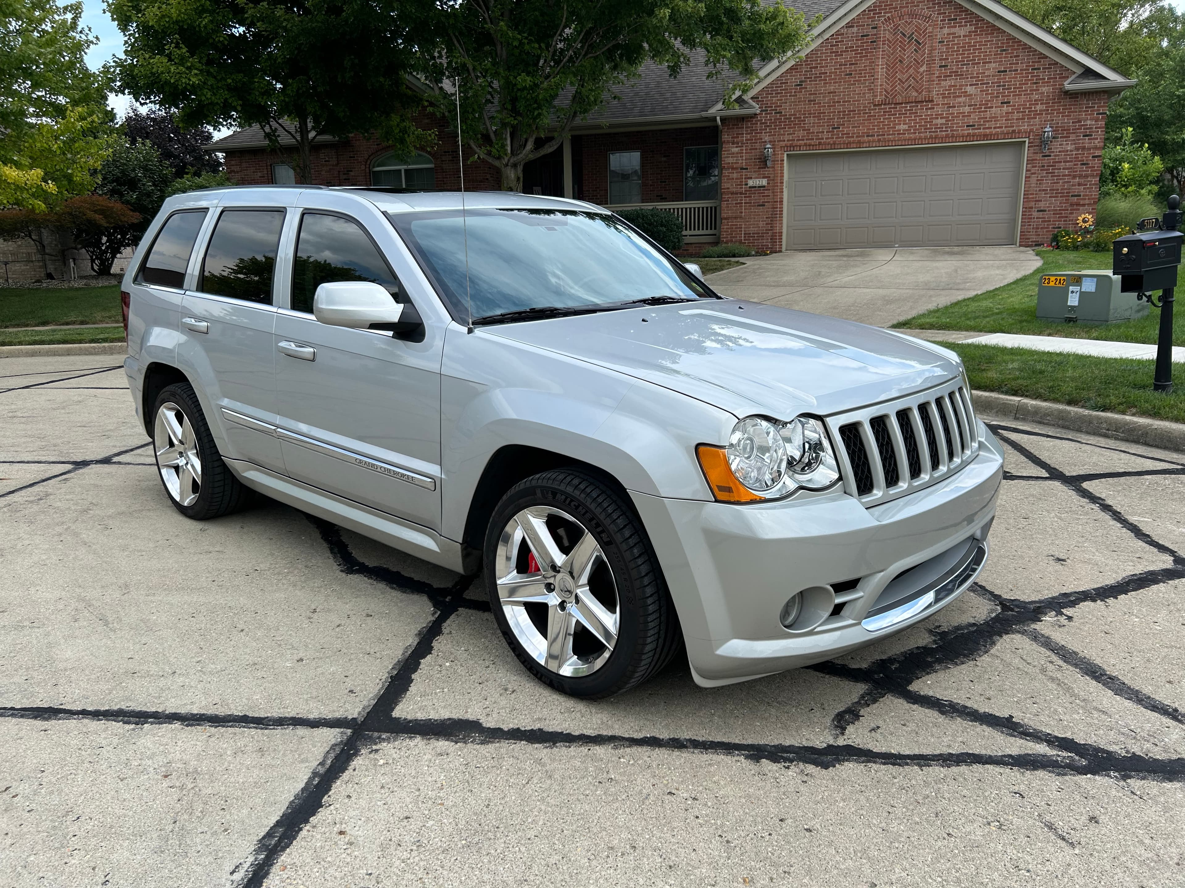 2010 Jeep Grand Cherokee SRT8 sold for $0