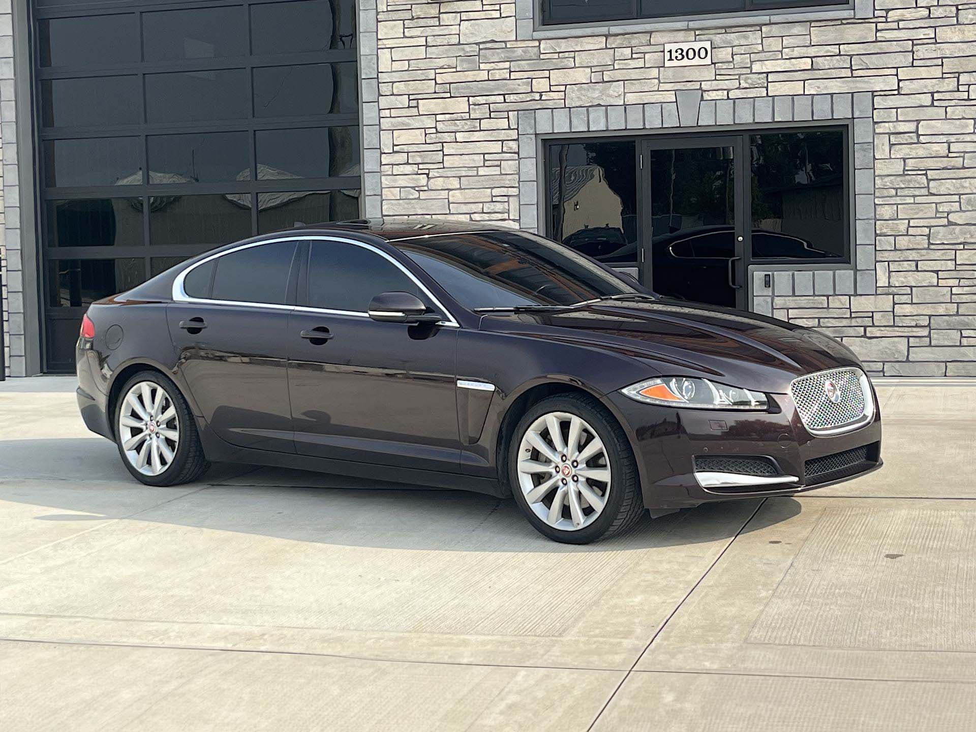 2014 Jaguar XF 3.0 SC sold for $9,250