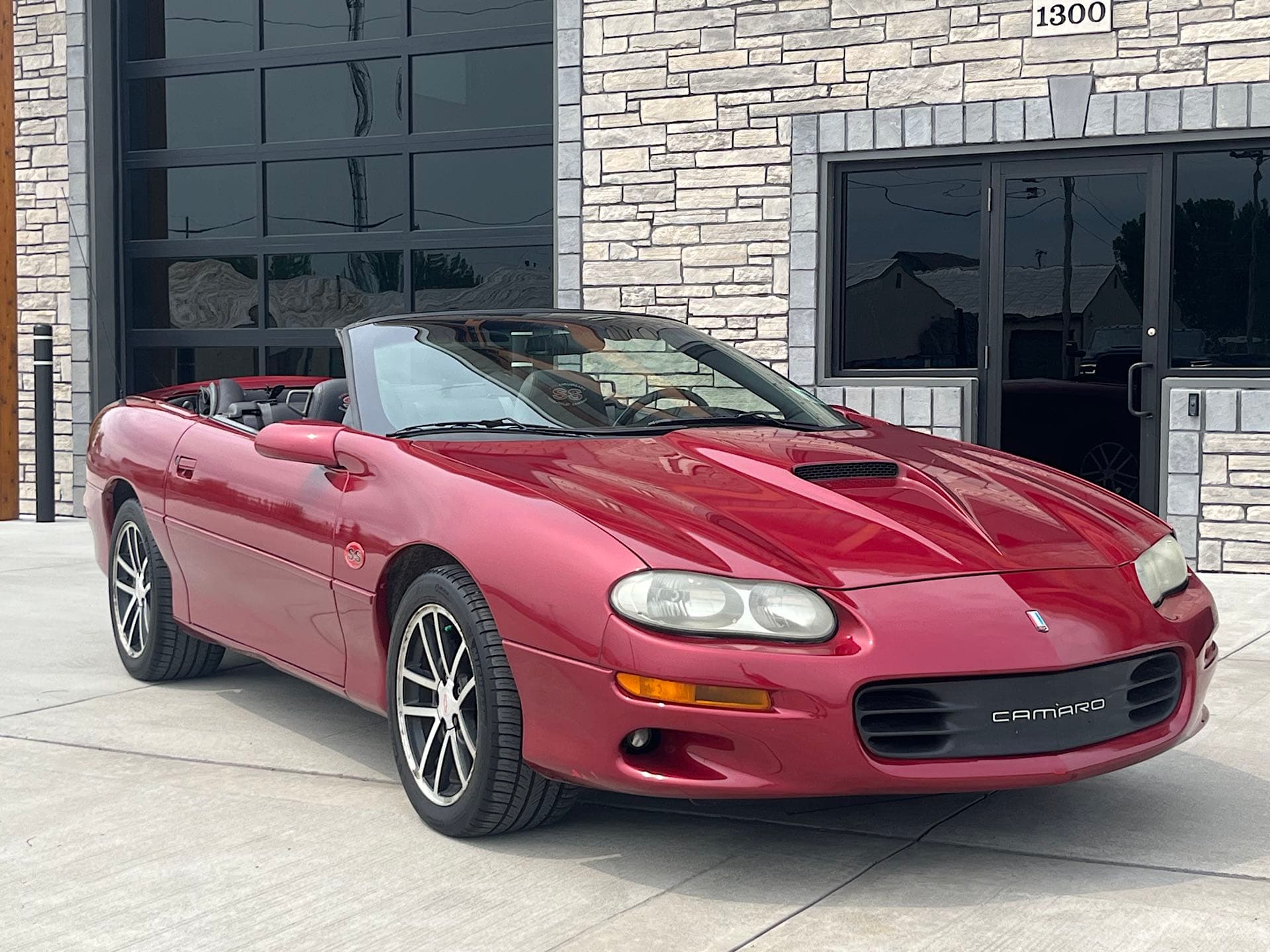 2002 Chevrolet Camaro sold for $9,125