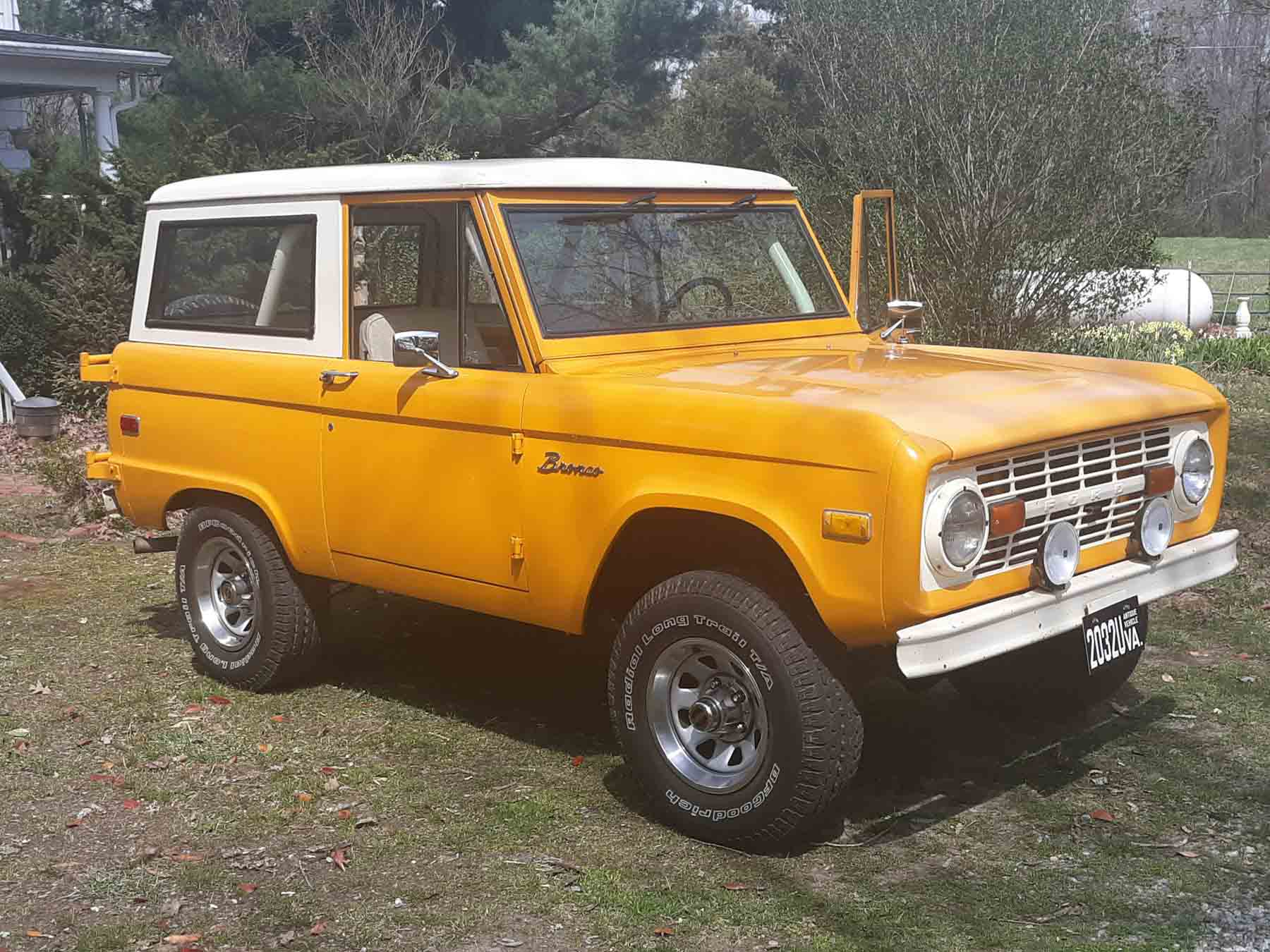 1976 Ford Bronco sold for $0