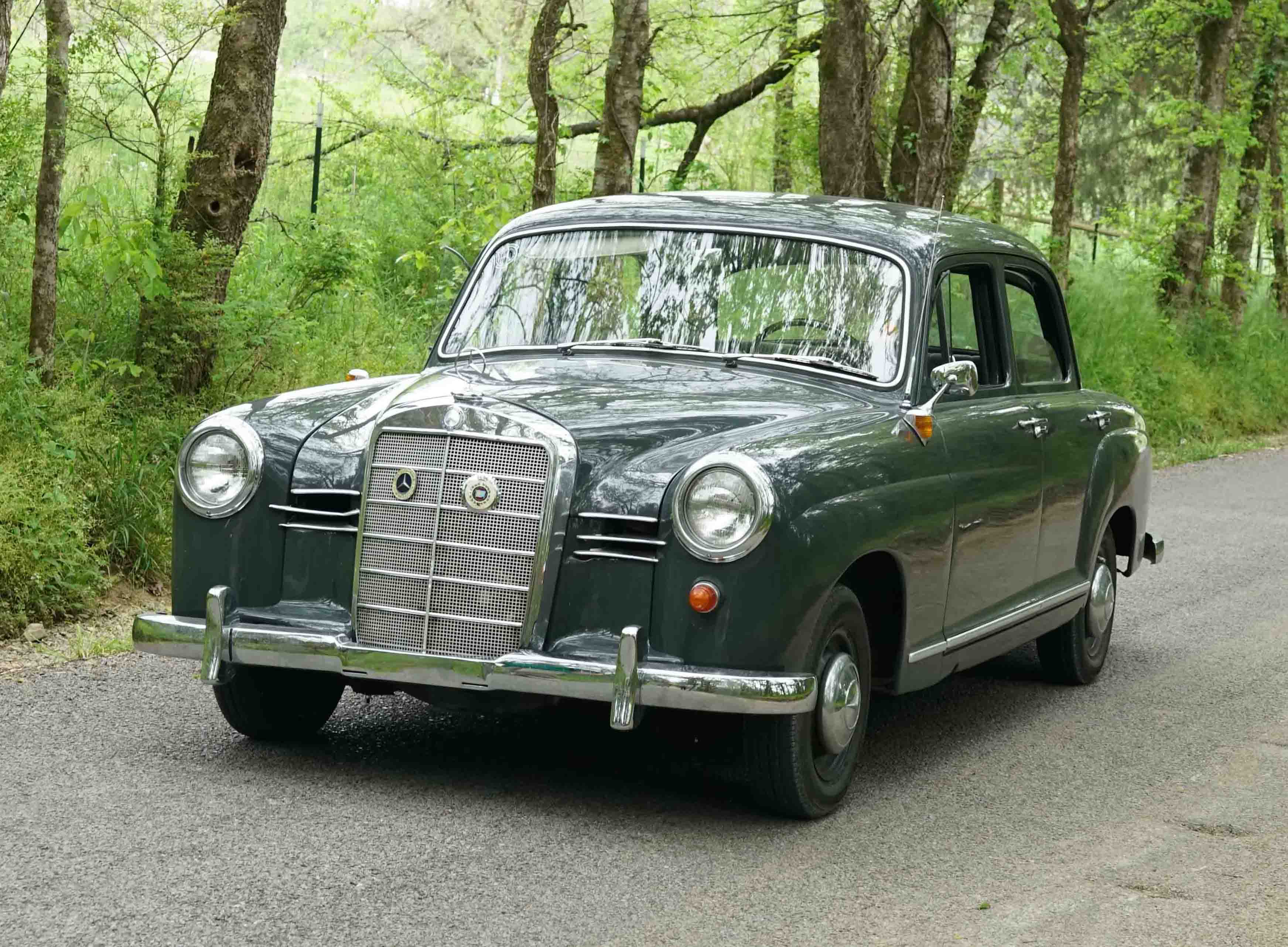 1958 Mercedes-Benz 180A sold for $7,777