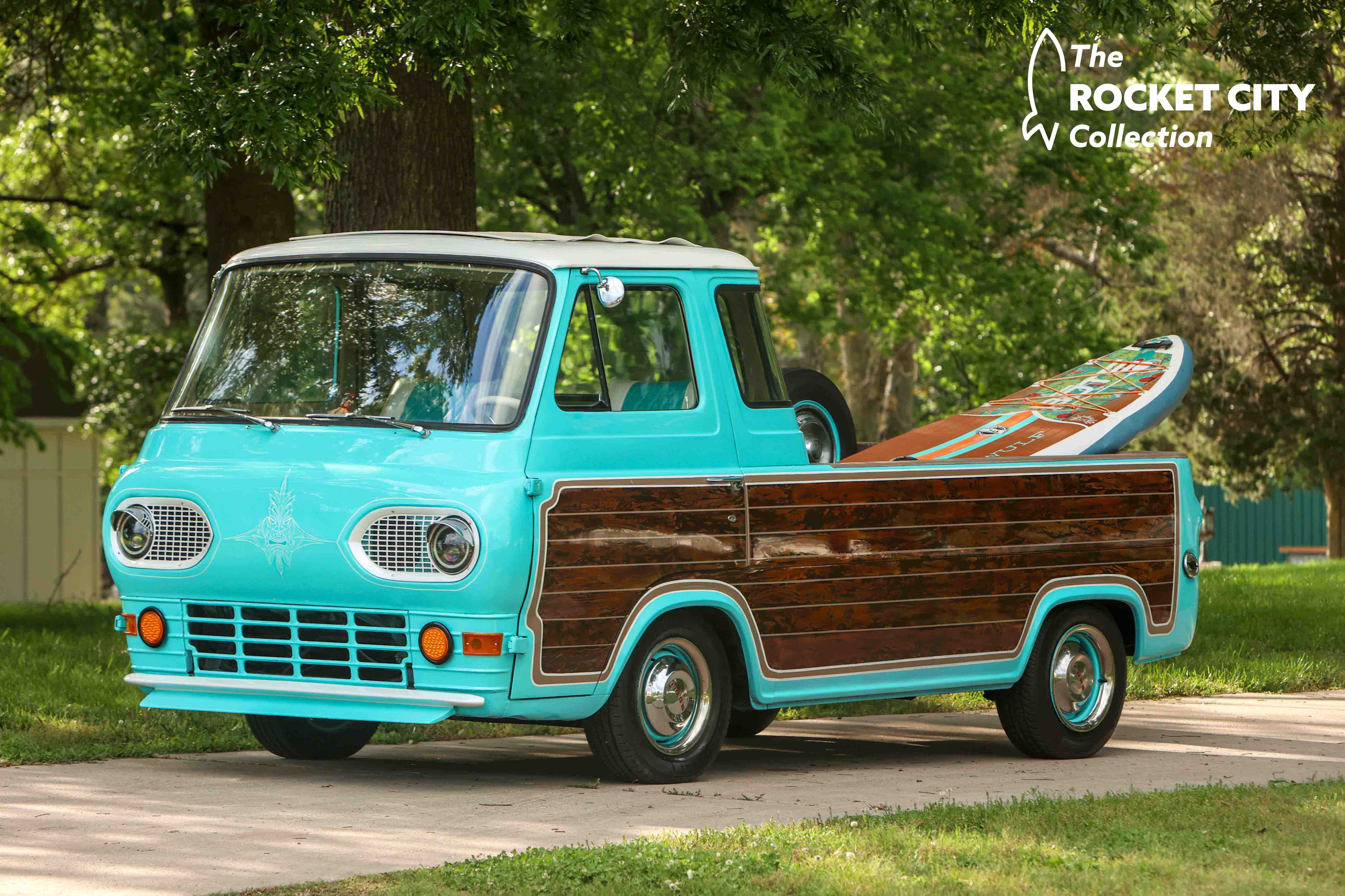 1965 Ford Econoline E-100 Pickup Truck sold for $11,000