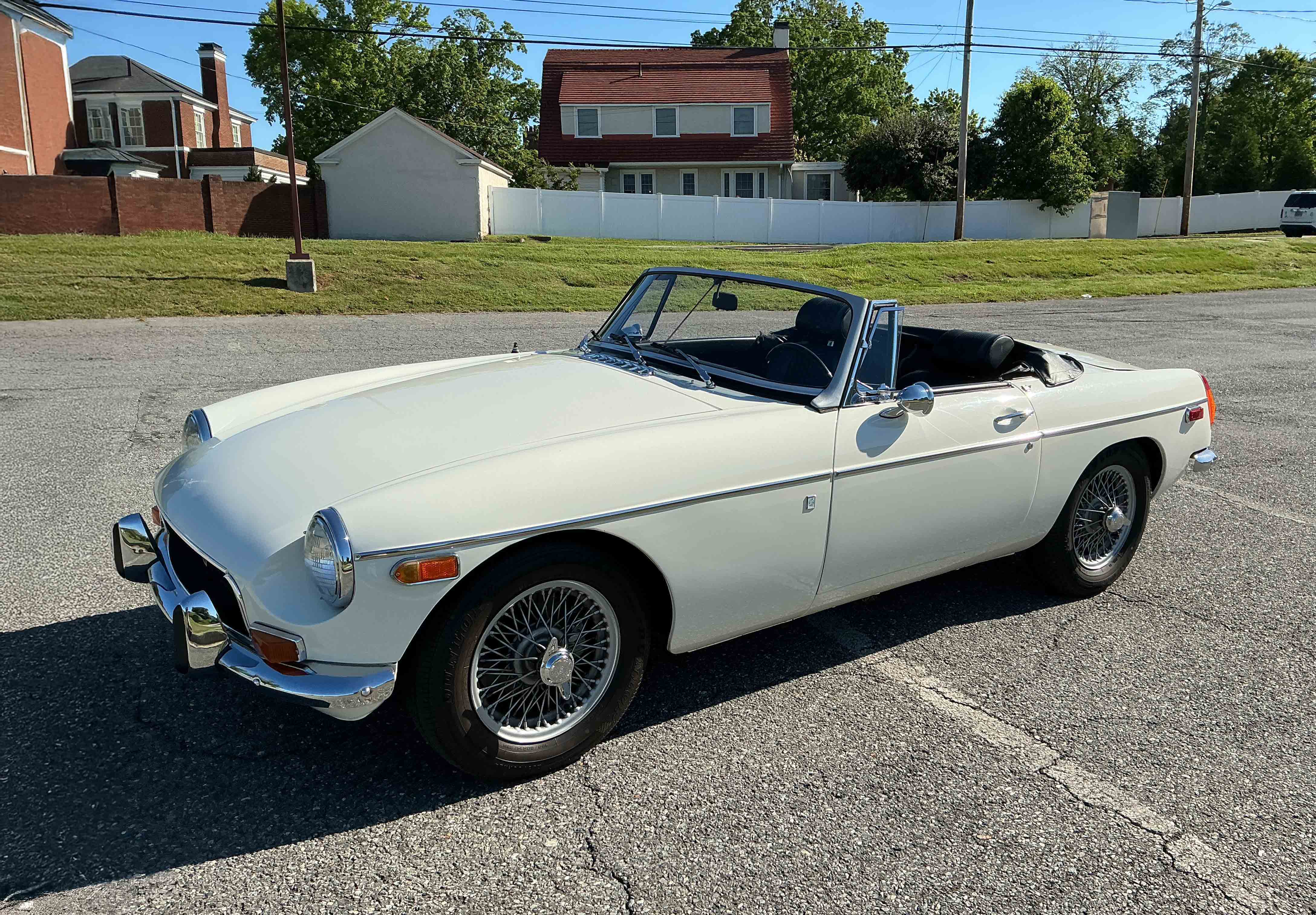 1970 MG MGB sold for $6,500