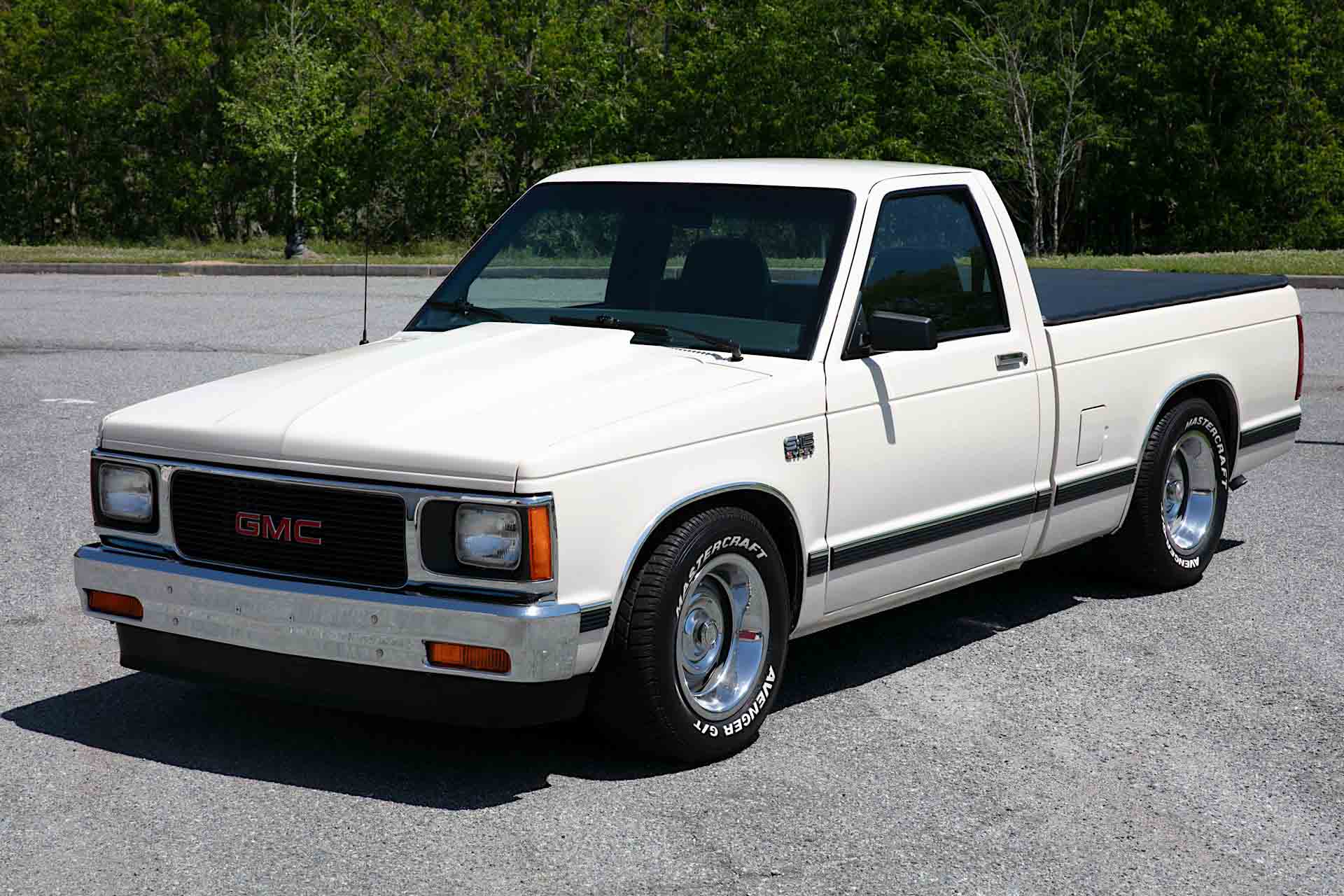 1984 GMC S15 sold for $9,500