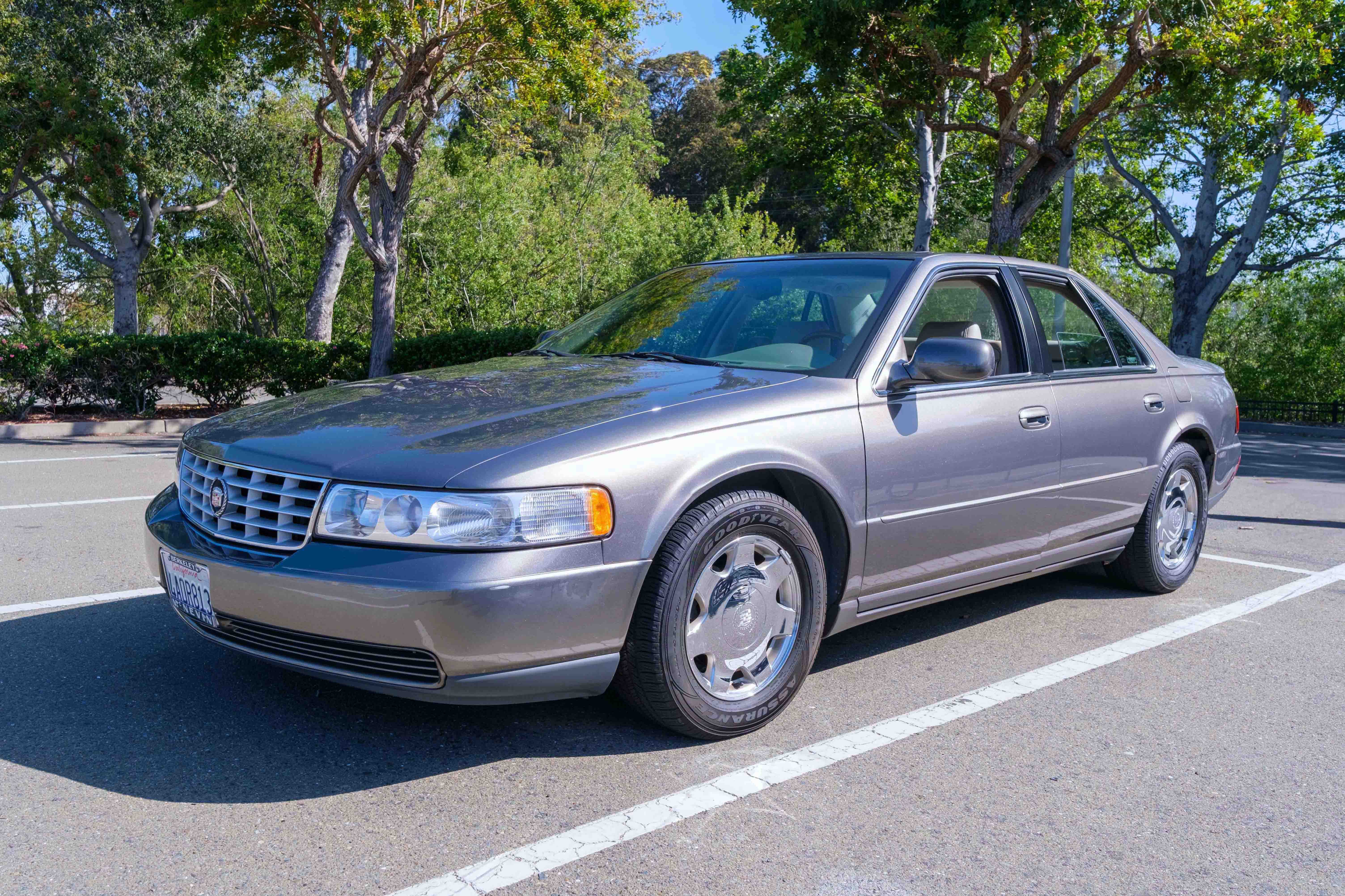 1998 Cadillac Seville SLS sold for $3,600