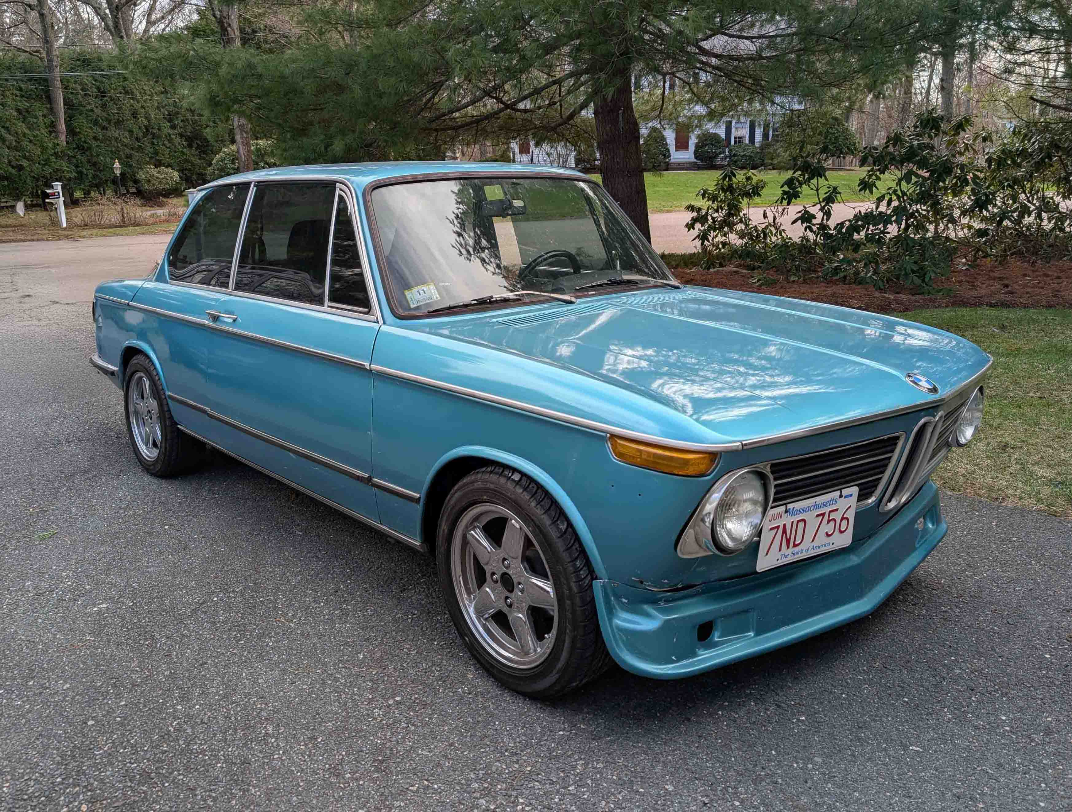 1973 BMW 2002tii sold for $10,580