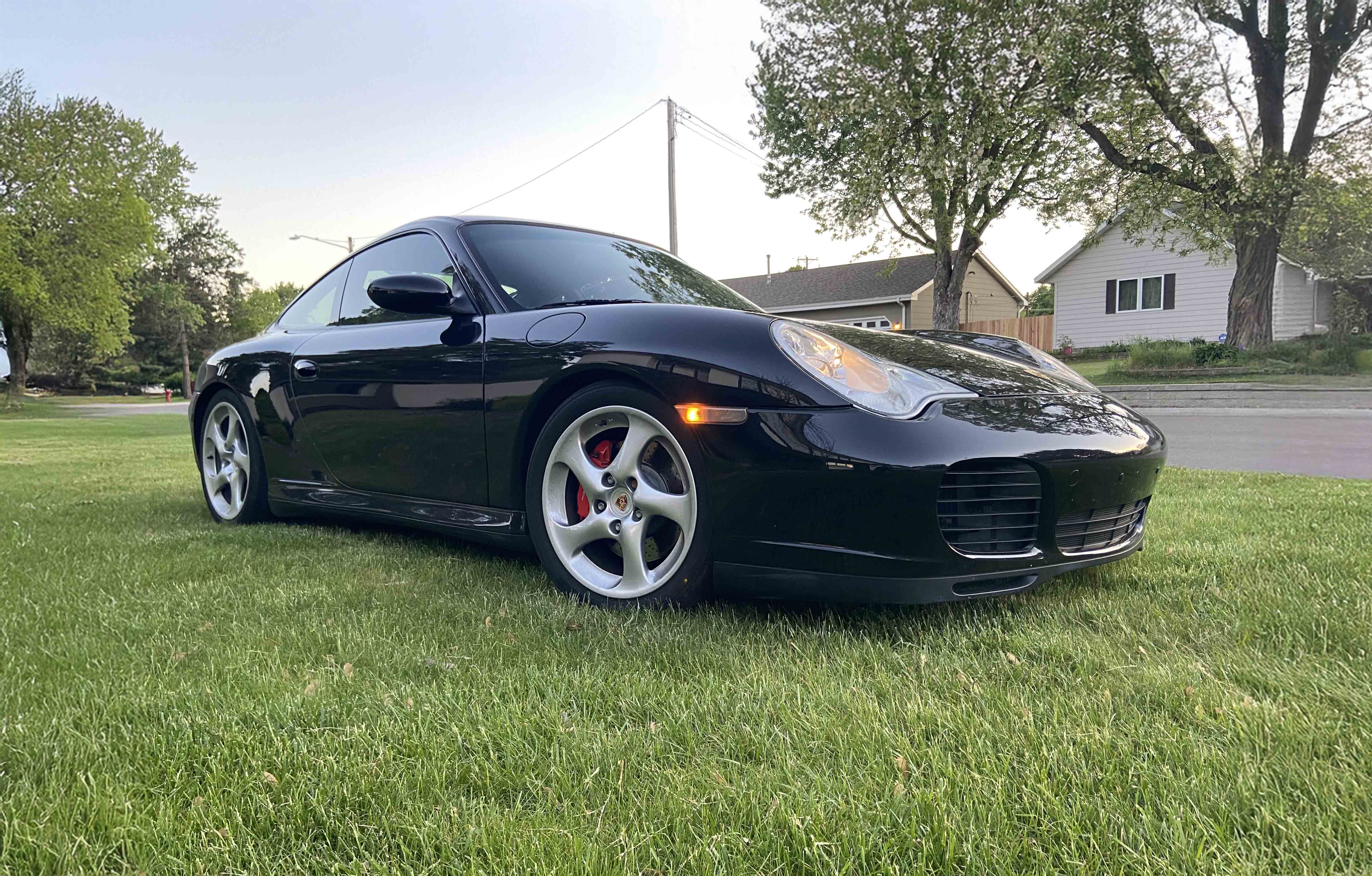 2004 Porsche 911 sold for $39,000