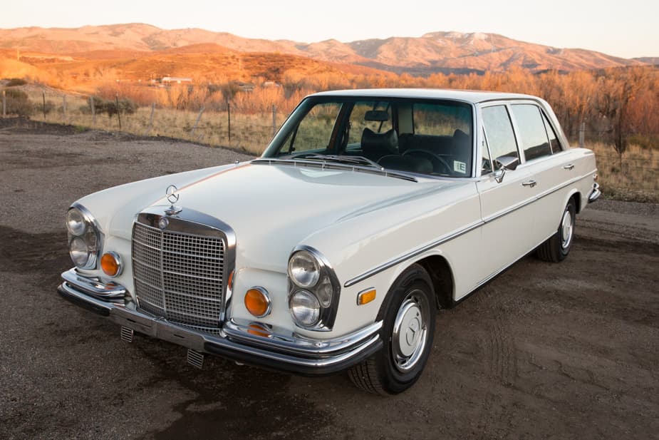 1970 Mercedes-Benz 300SEL sold for $32,000