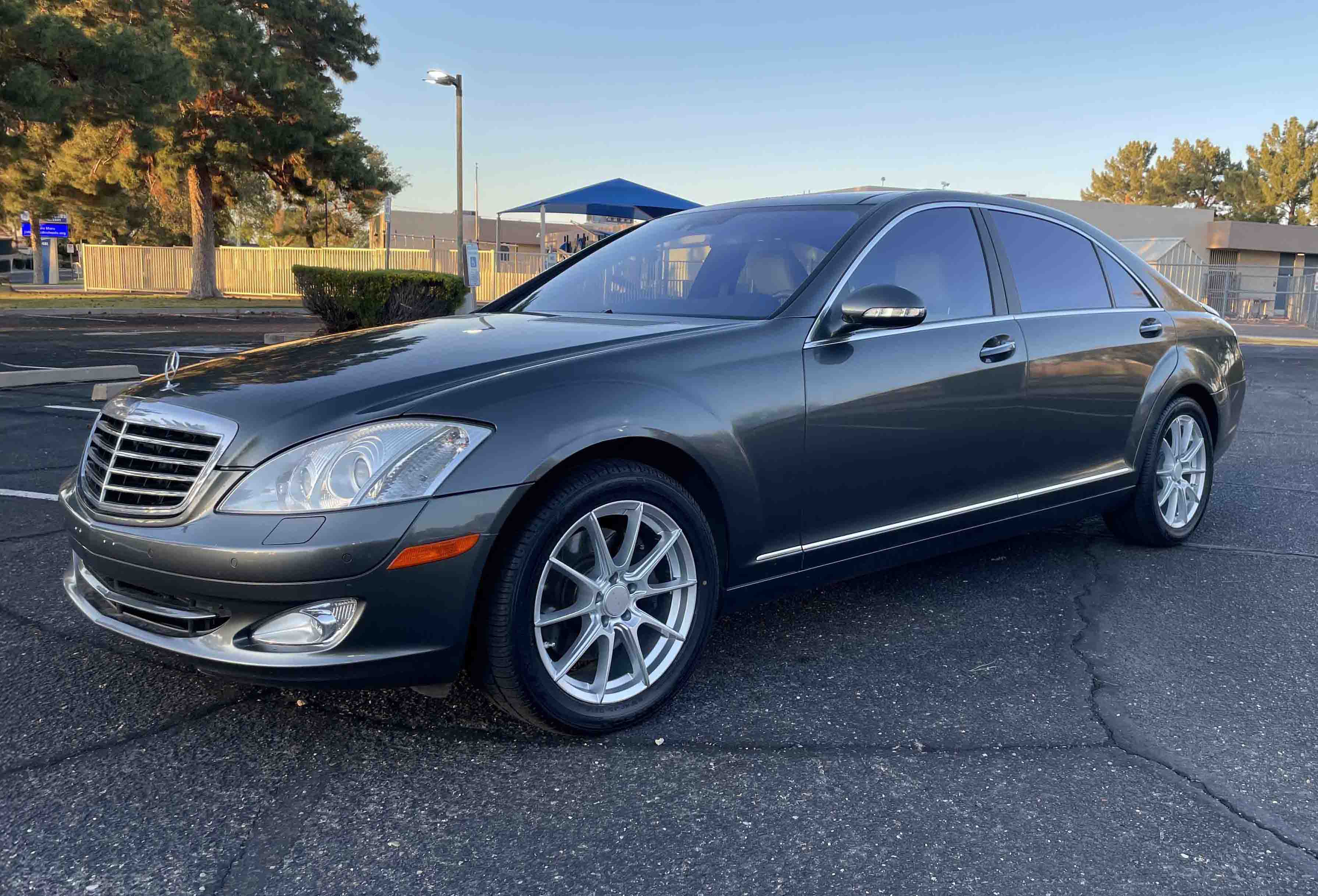 2007 Mercedes-Benz S550 sold for $8,750