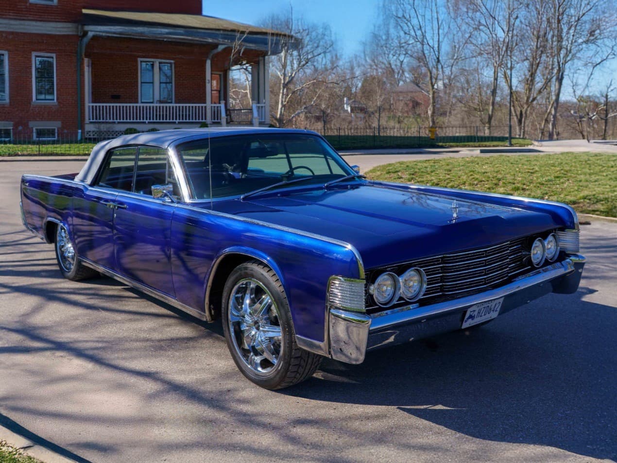1965 Lincoln Continental sold for $45,250