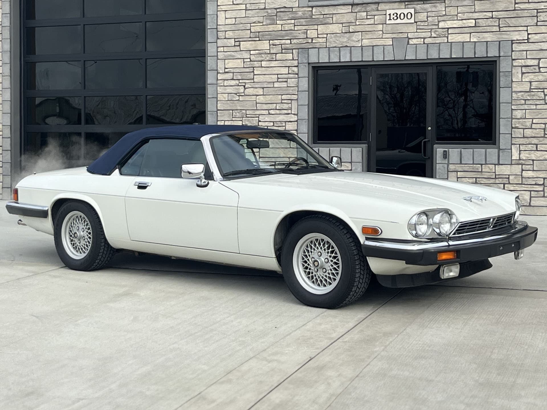 1990 Jaguar XJ-S sold for $11,750