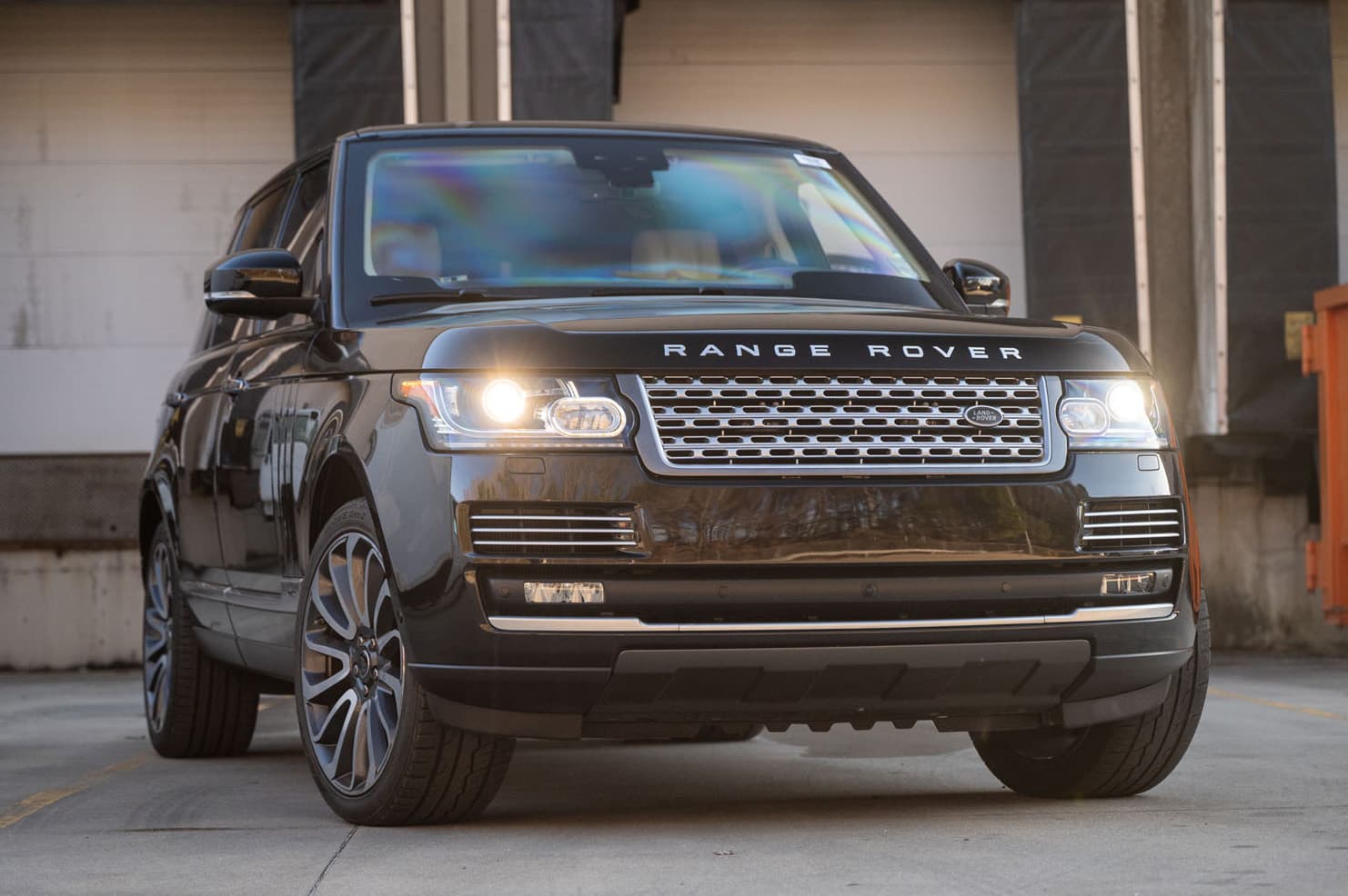 2017 Land Rover Range Rover sold for $53,600