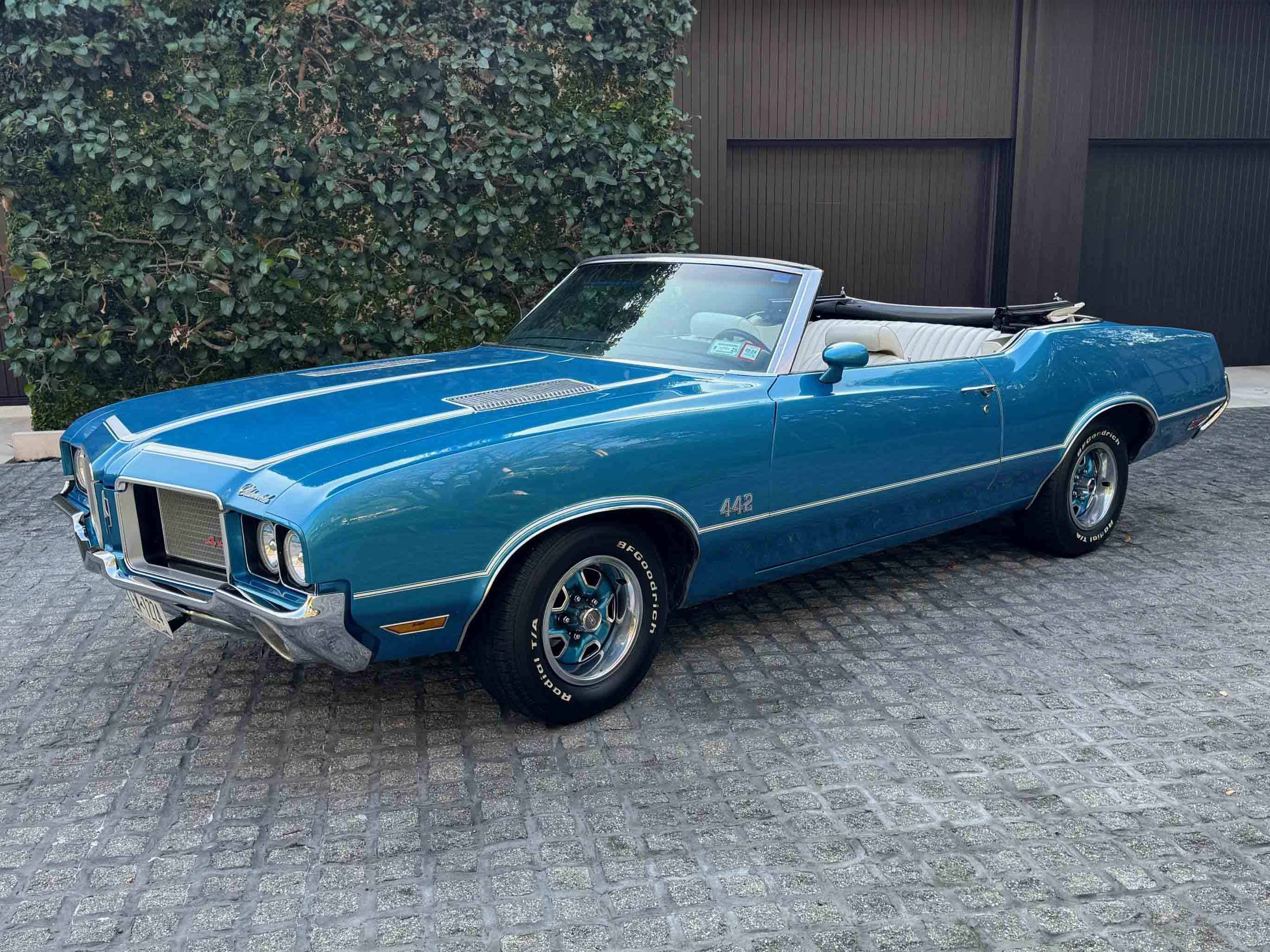 1972 Oldsmobile Cutlass sold for $45,000