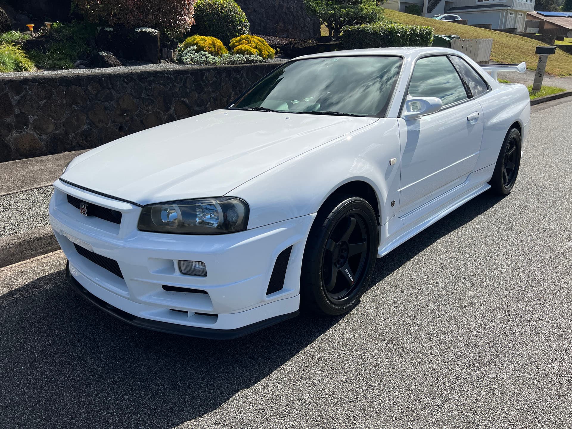 1999 Nissan Skyline sold for $105,000