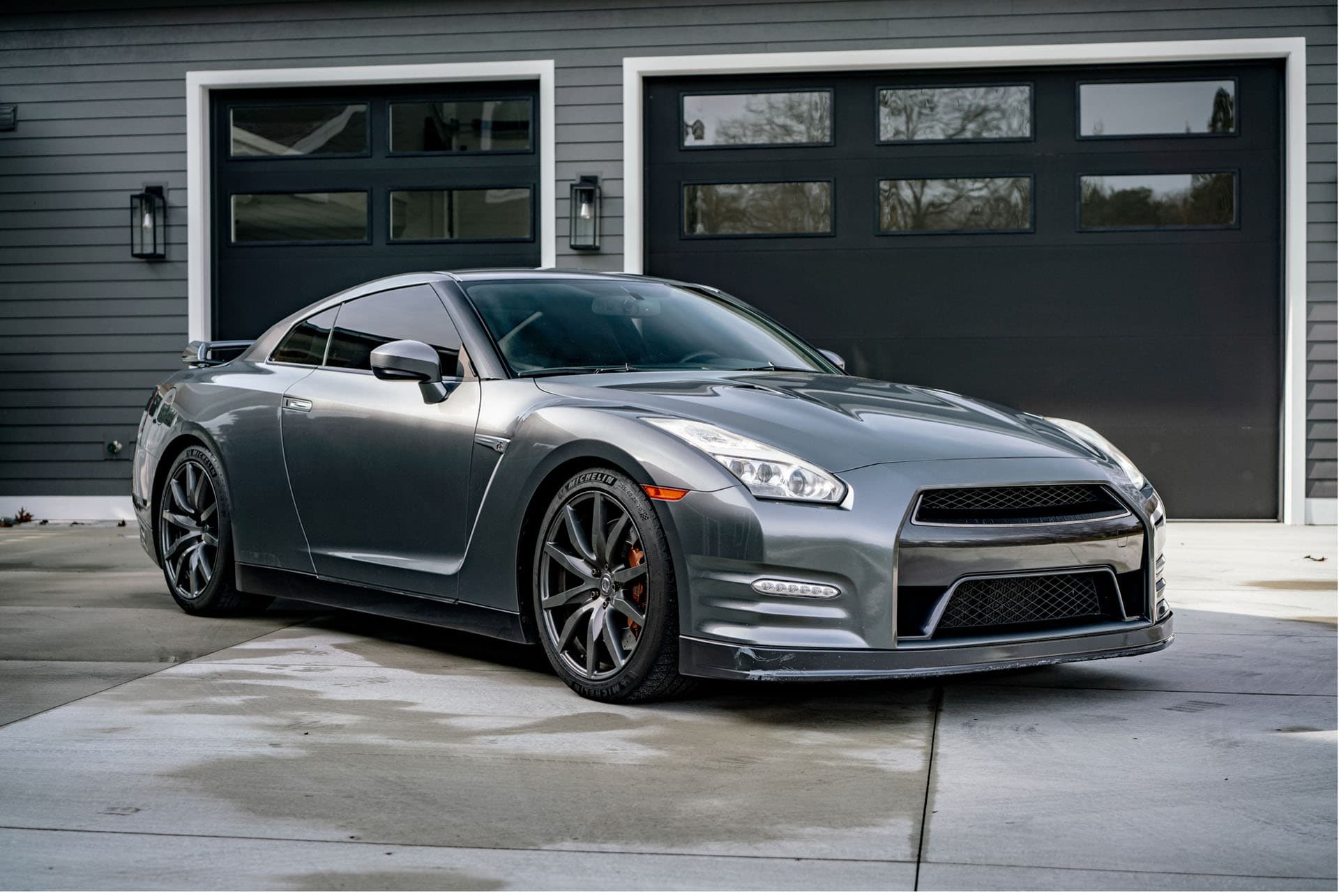 2015 Nissan GT-R sold for $71,000