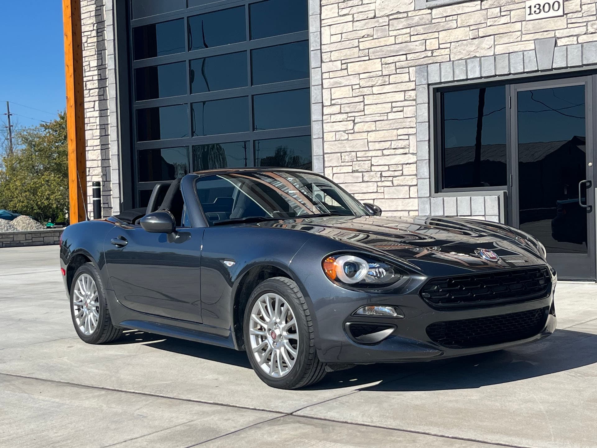 2017 Fiat 124 sold for $12,000