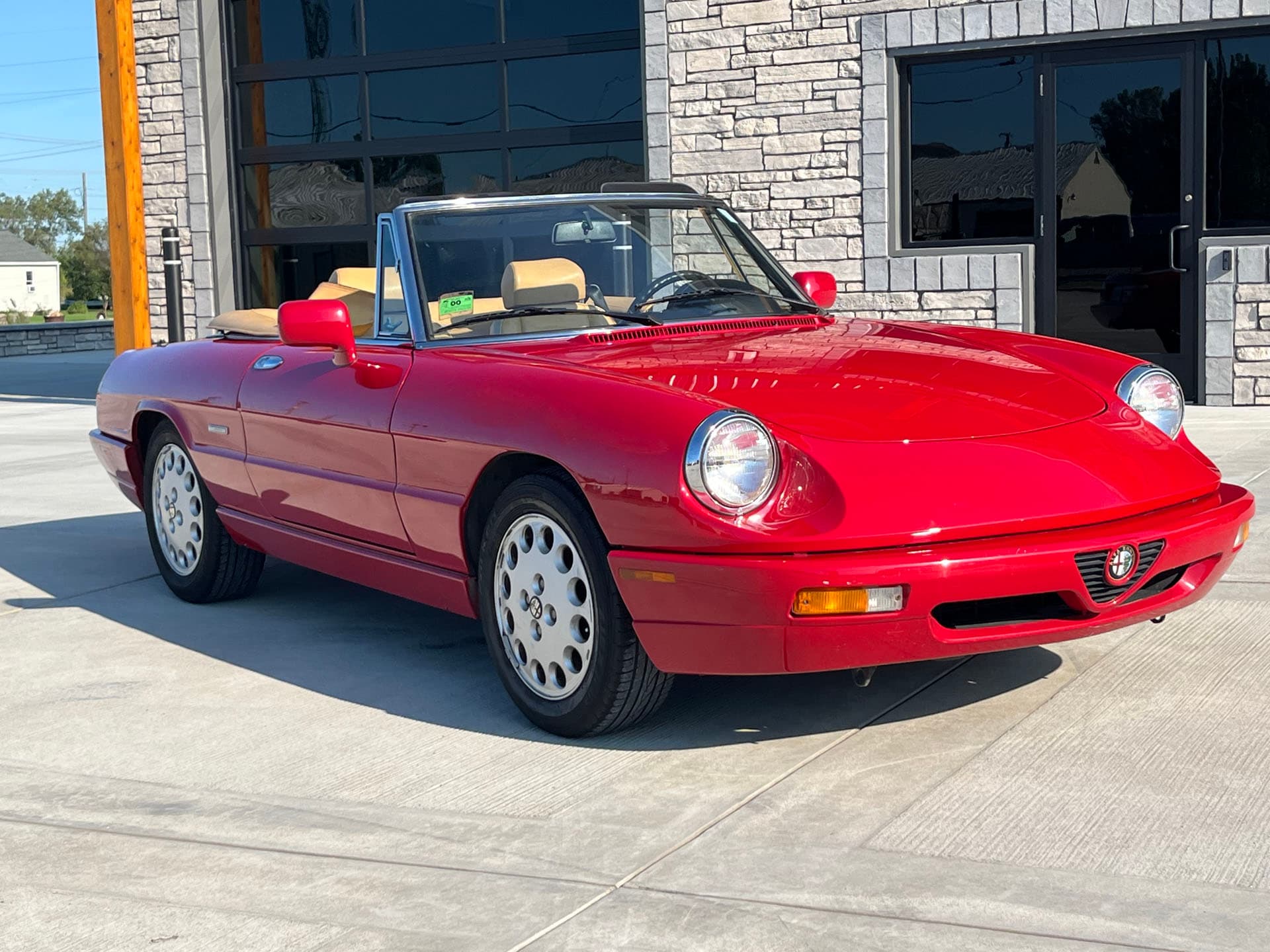 1991 Alfa Romeo Spider sold for $6,916