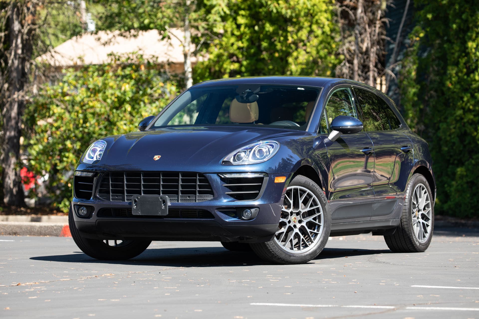 2018 Porsche Macan sold for $0