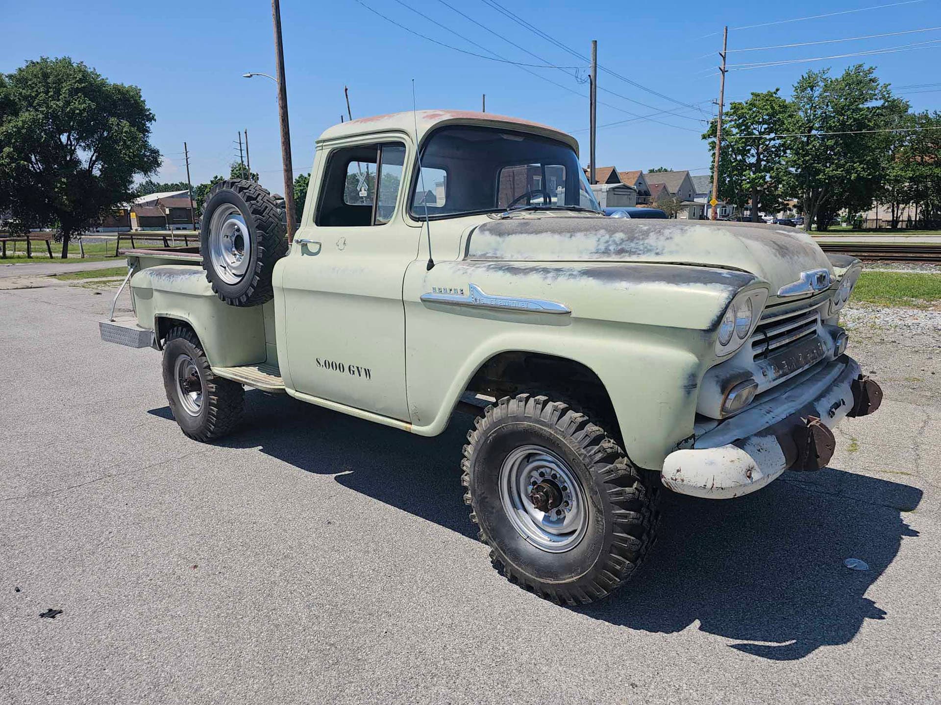 1958 Chevrolet Series 3600 sold for $33,000