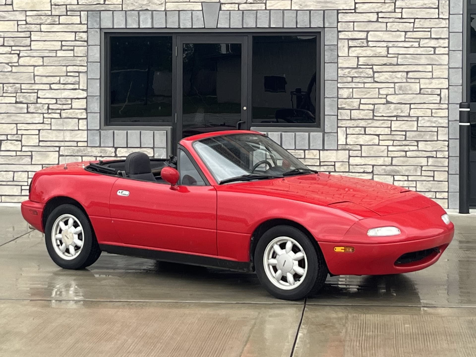 1990 Mazda MX-5 Miata sold for $5,750