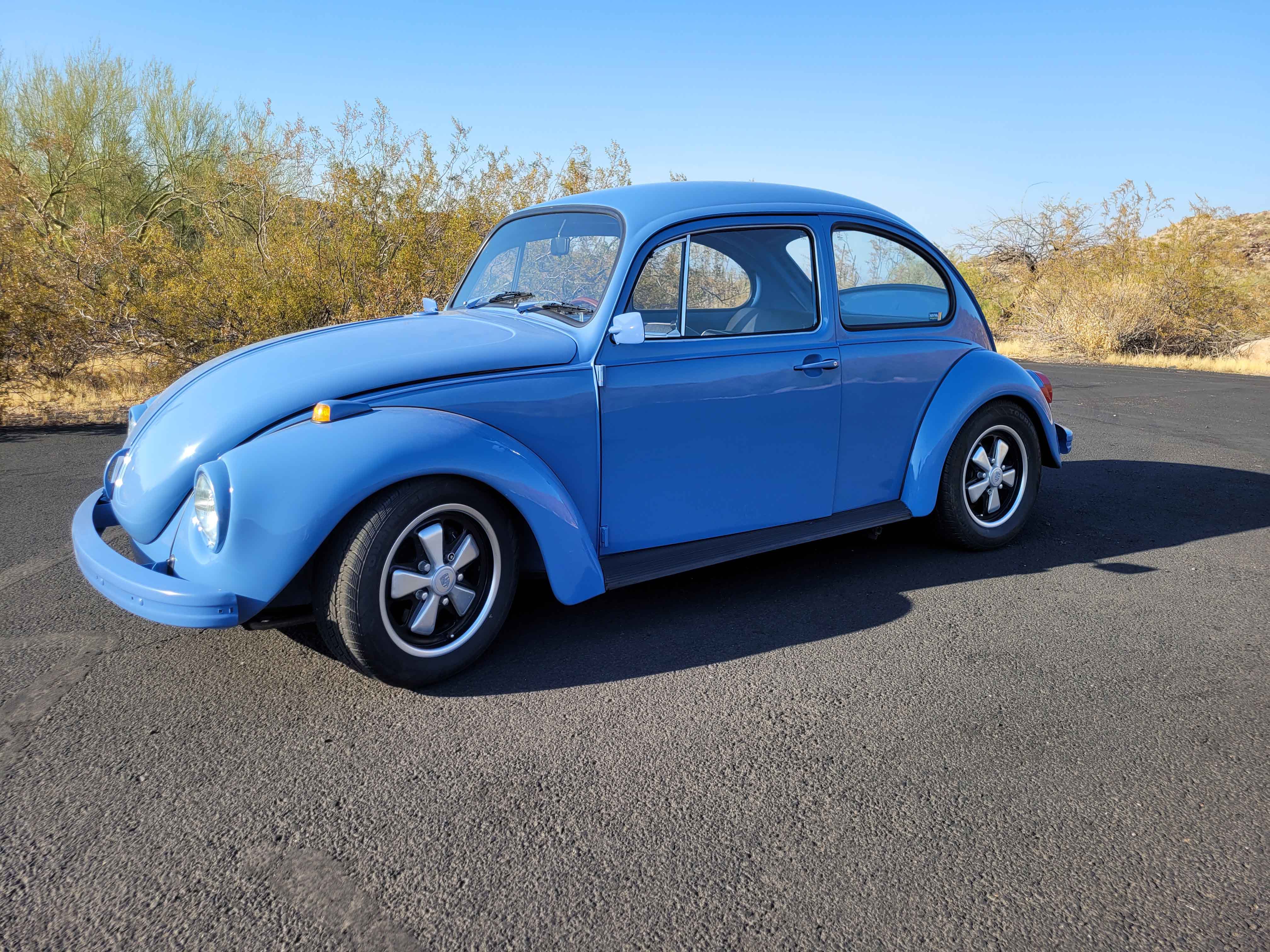 1972 Volkswagen Super Beetle sold for $7,000