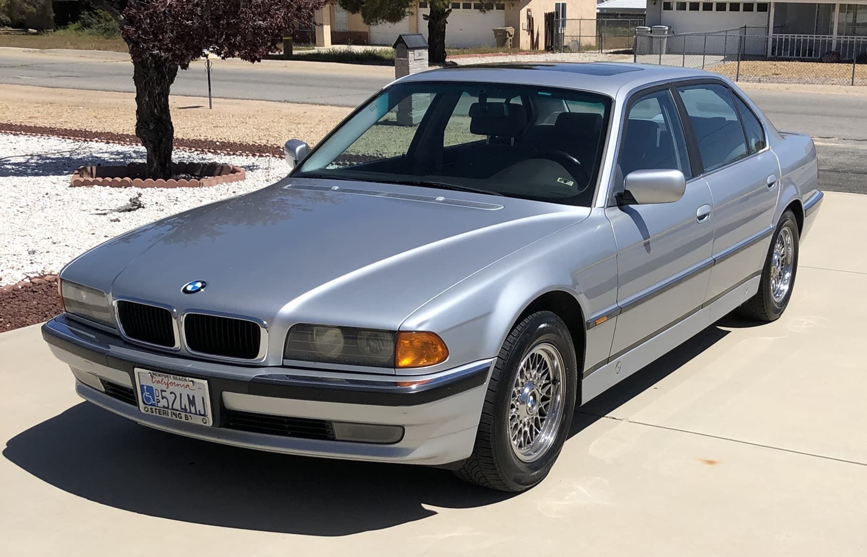 1998 BMW 740iL sold for $2,300