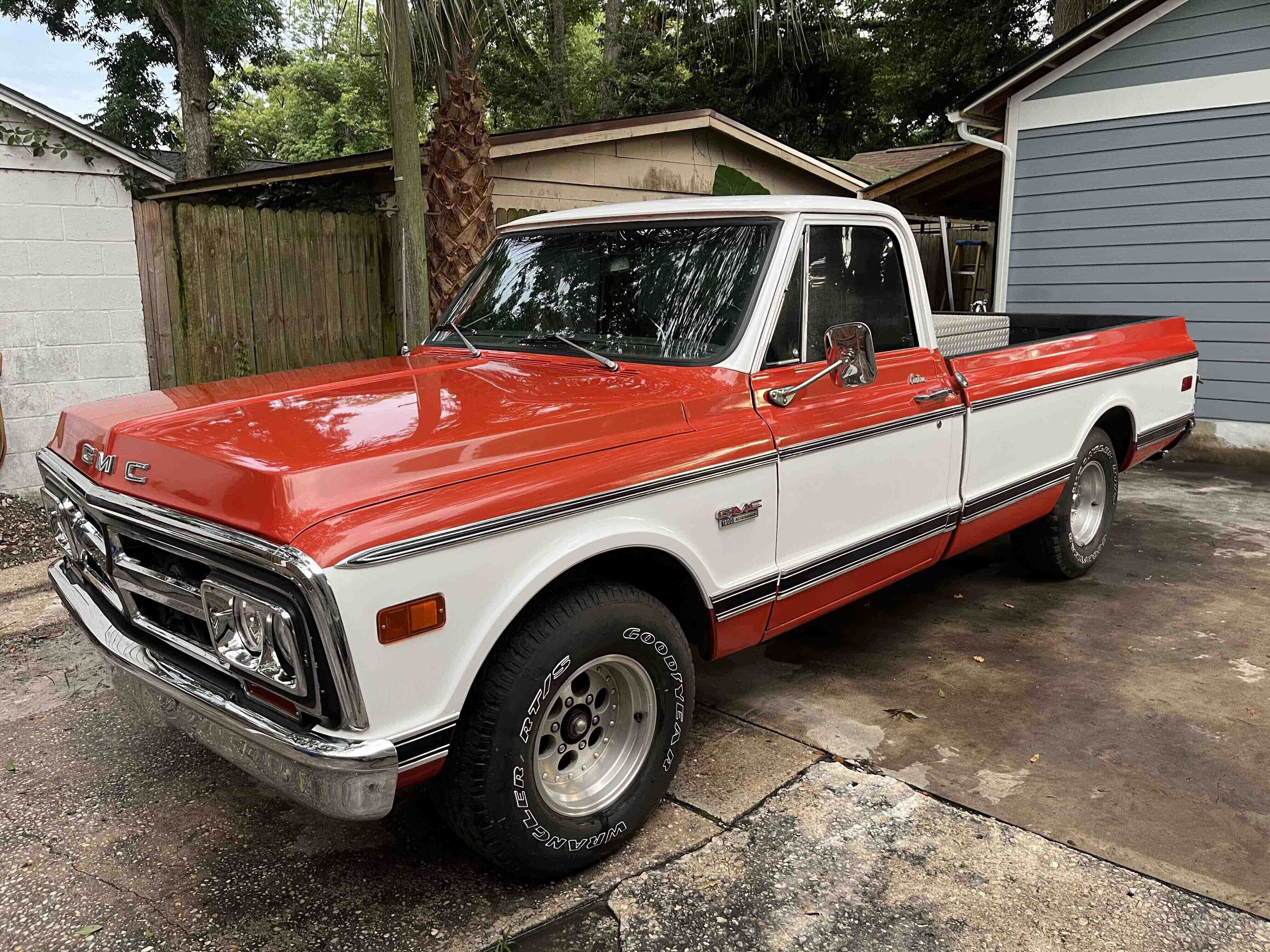 1969 GMC C1500 sold for $9,250