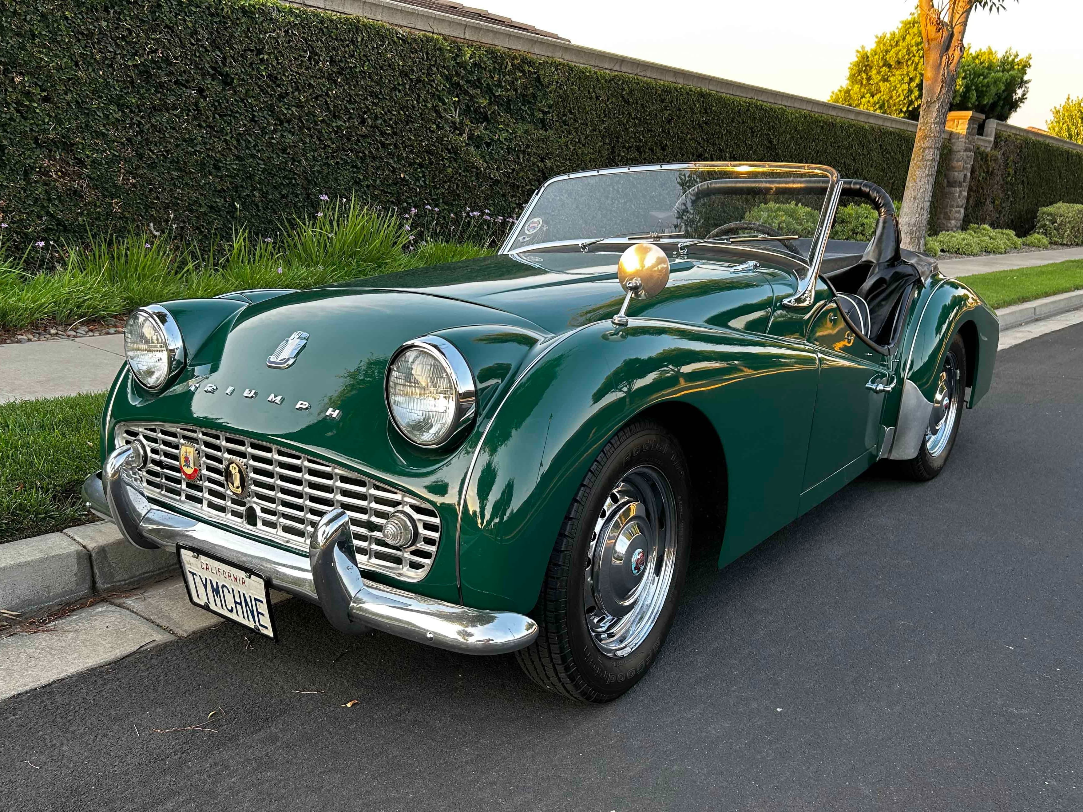 1960 Triumph TR3A sold for $15,000