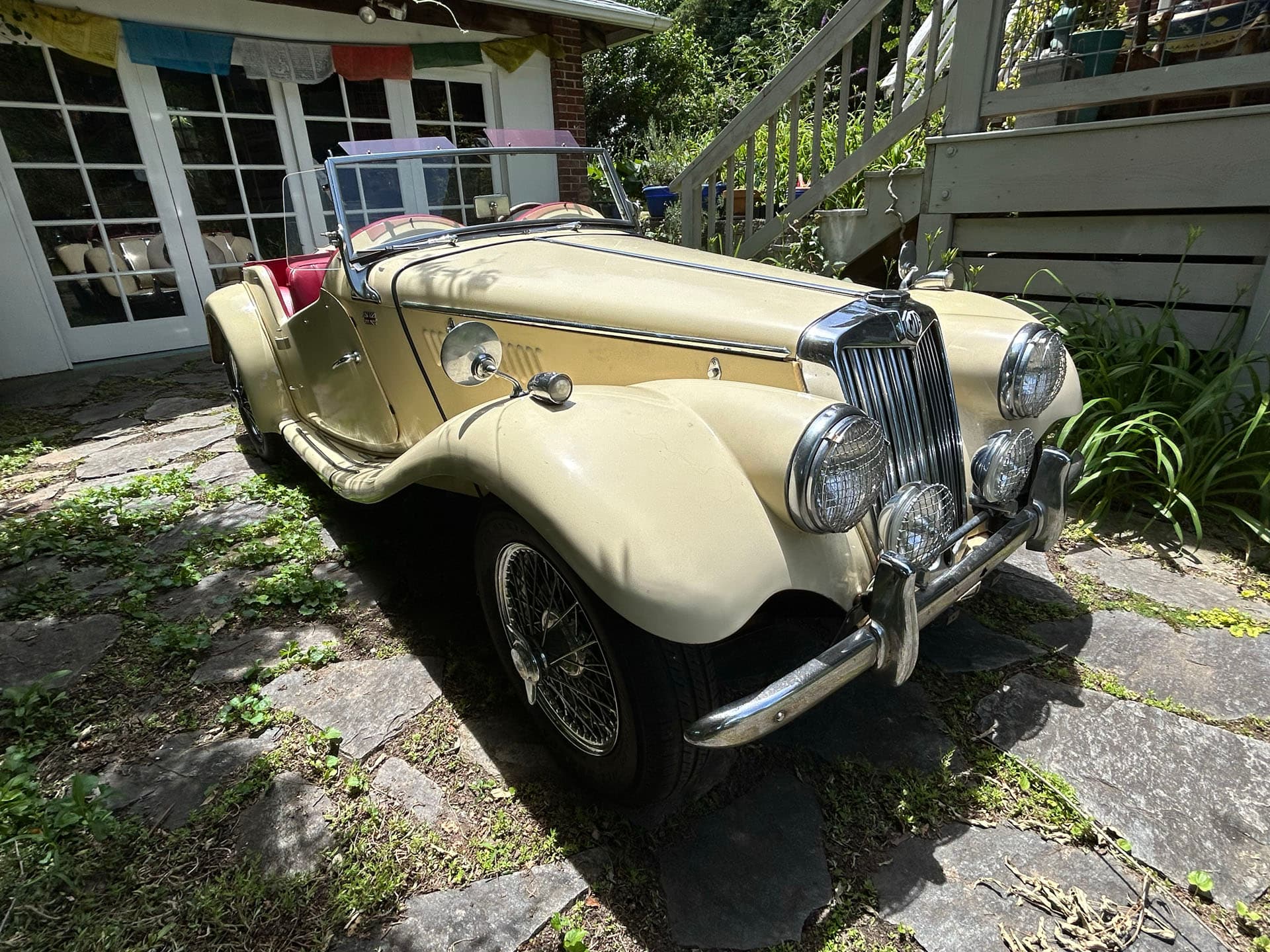 1954 MG TF sold for $10,250