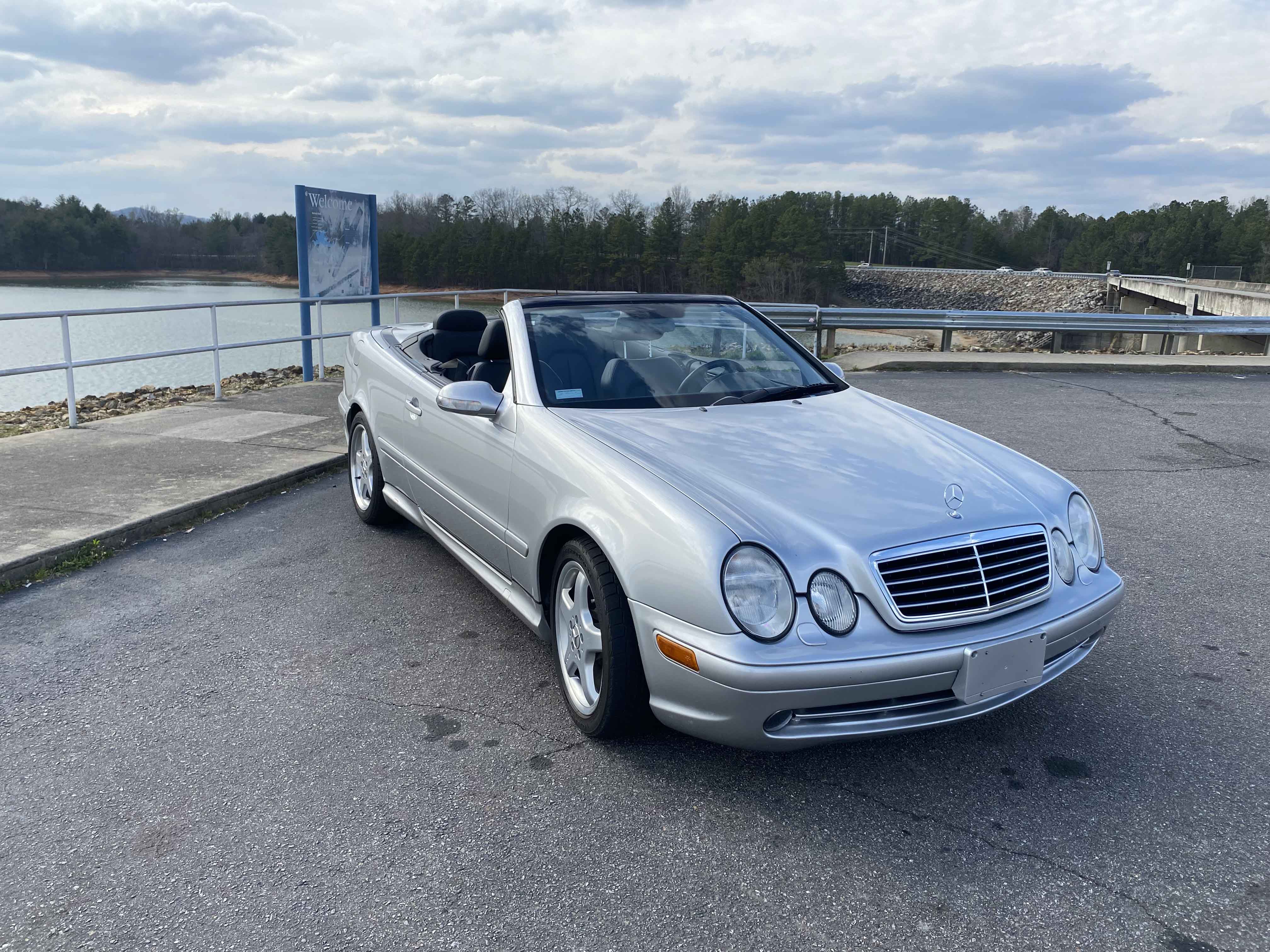 2002 Mercedes-Benz CLK 430 sold for $11,750