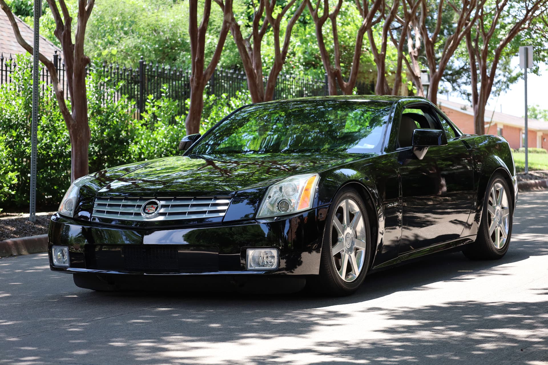 2007 Cadillac XLR sold for $18,500