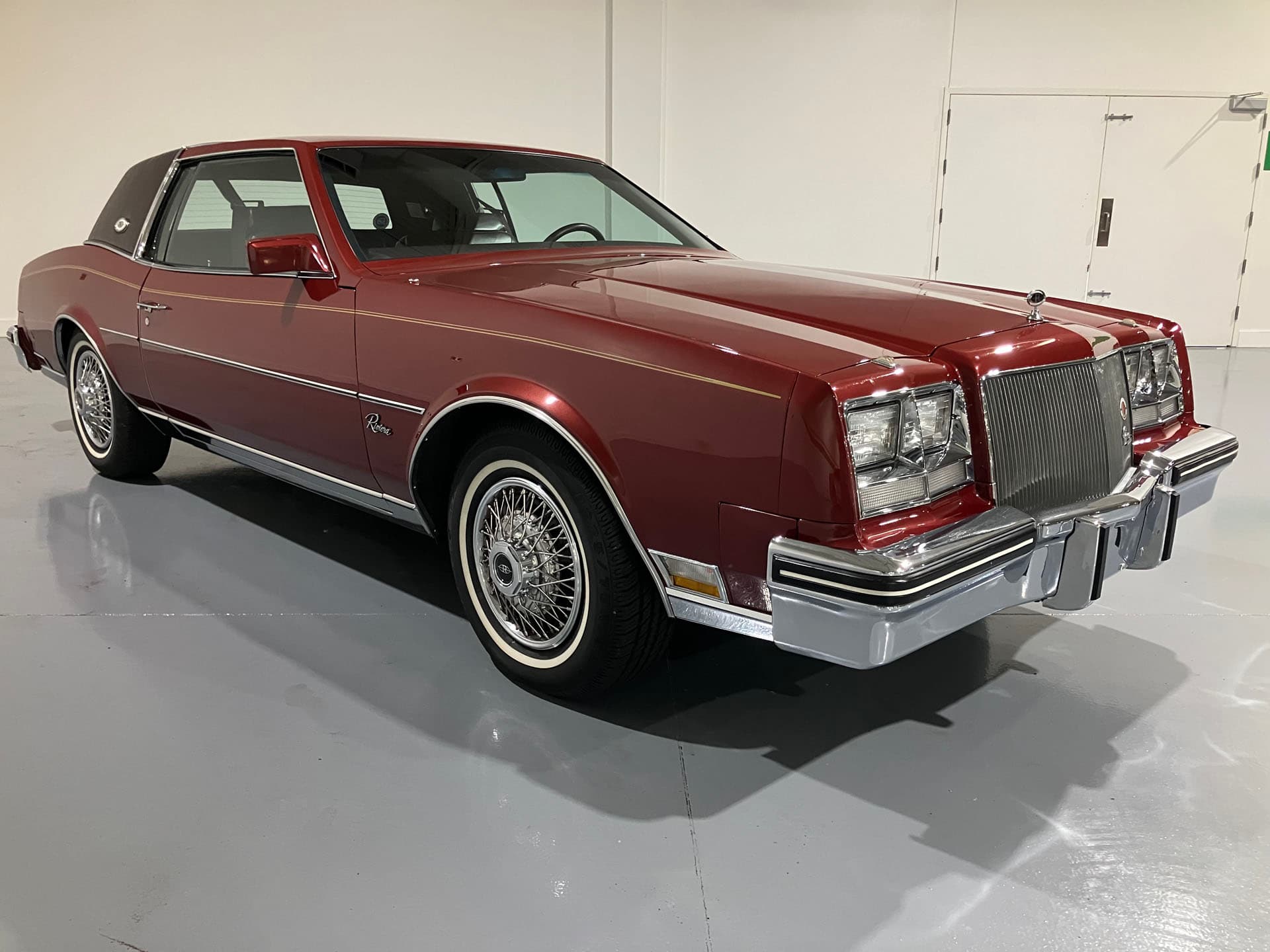 1985 Buick Riviera sold for $0