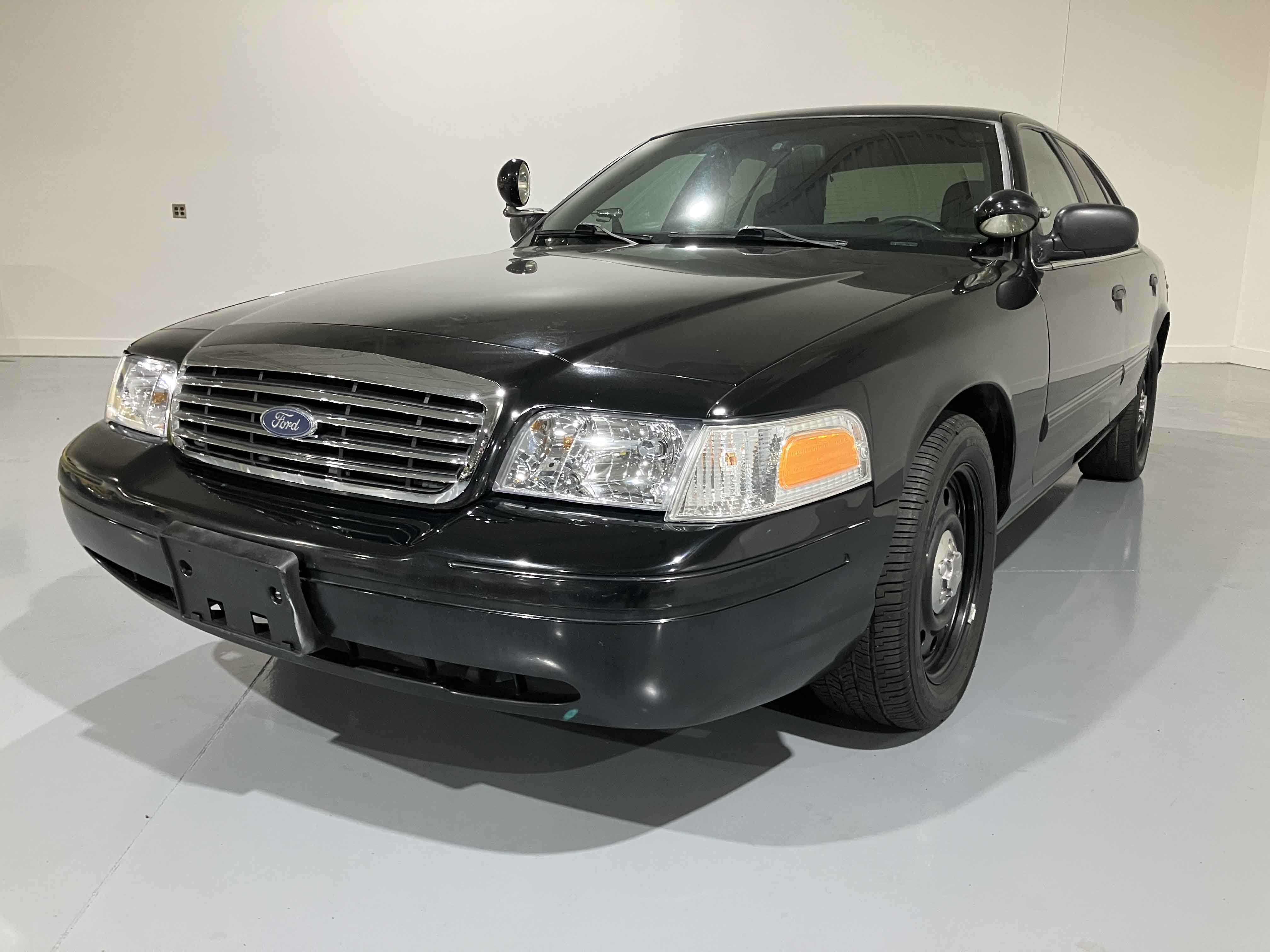 2009 Ford Crown Victoria sold for $9,000