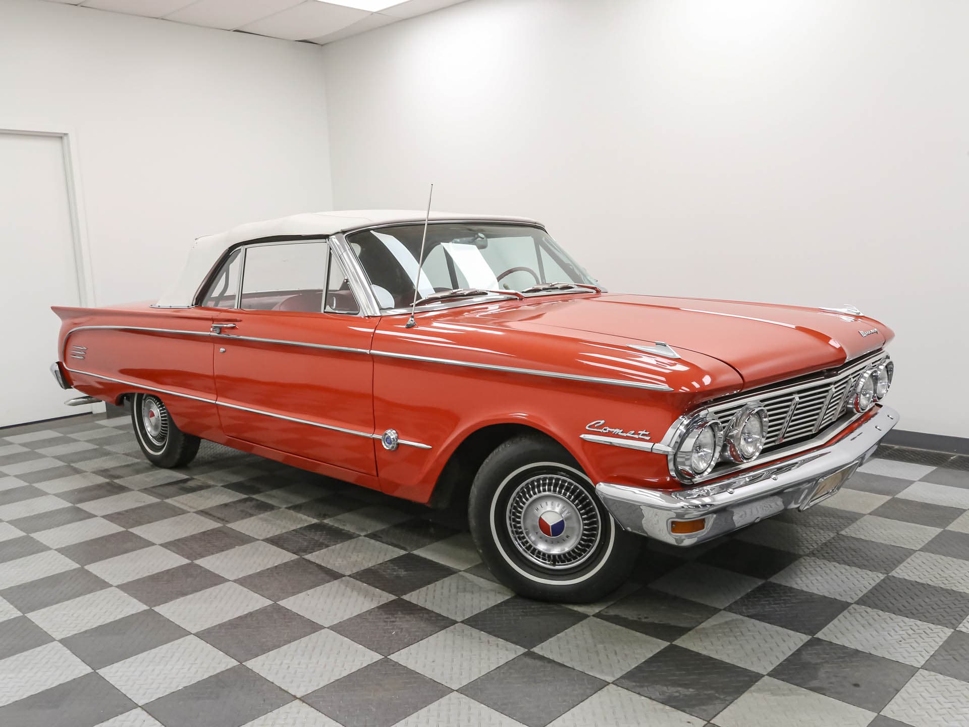 1963 Mercury Comet S-22 sold for $12,557