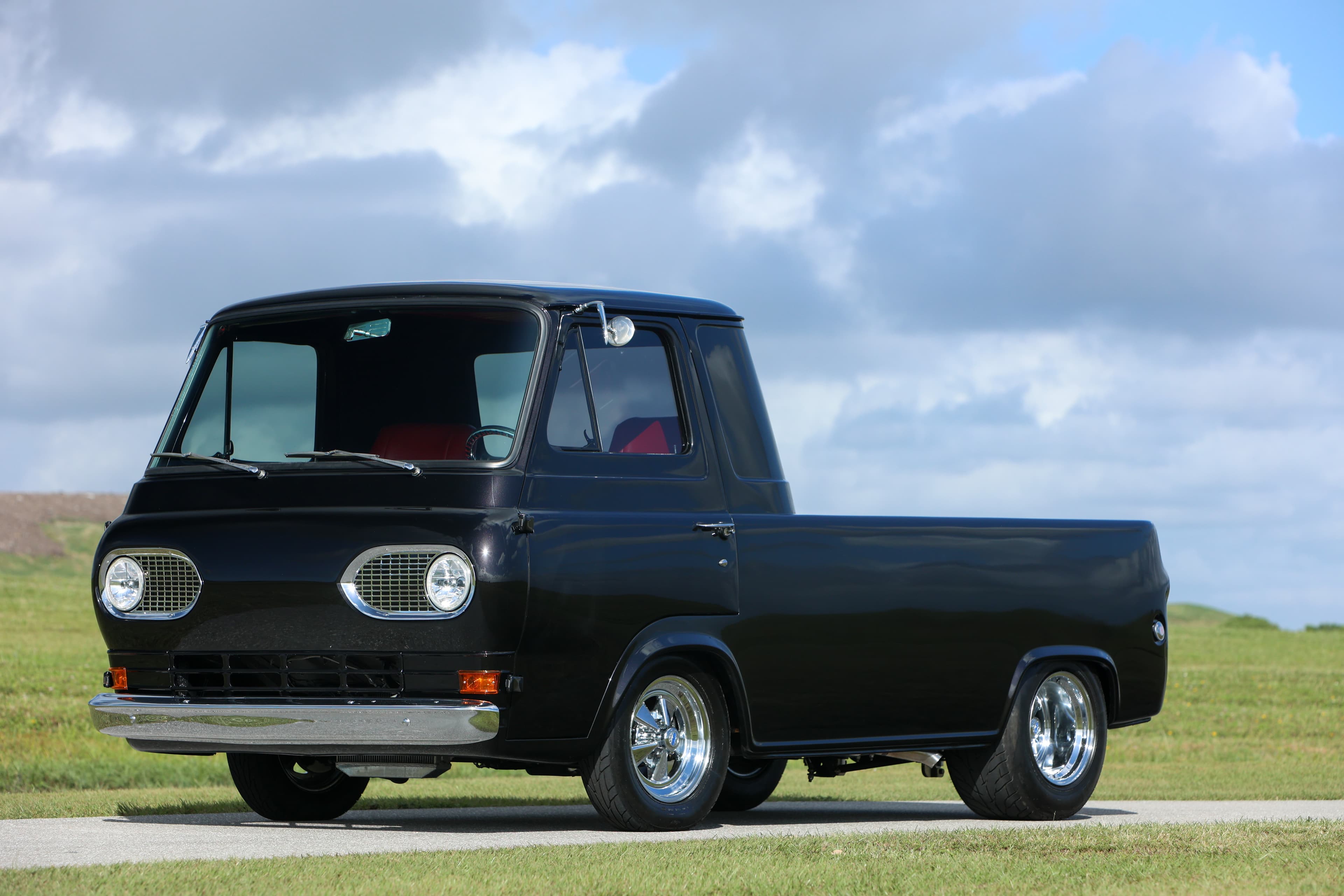 1965 Ford Econoline sold for $27,100