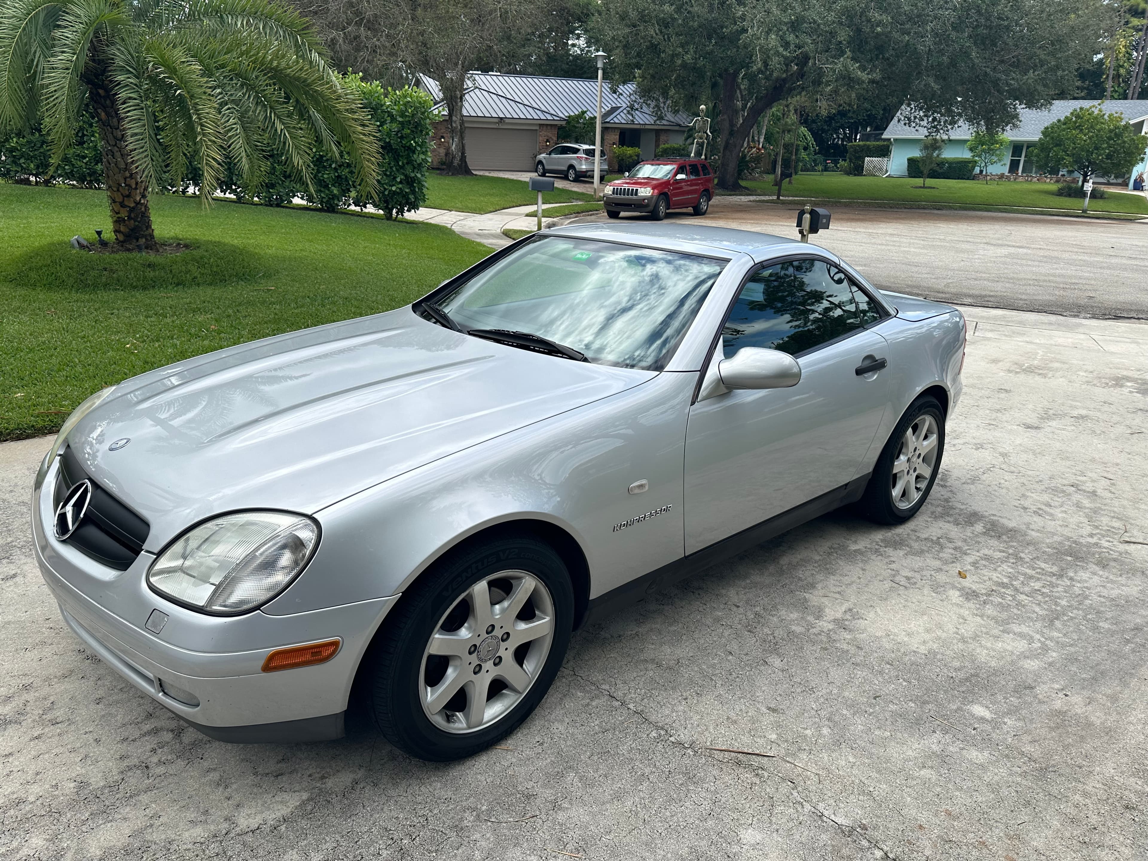 1998 Mercedes-Benz SLK230 sold for $7,000