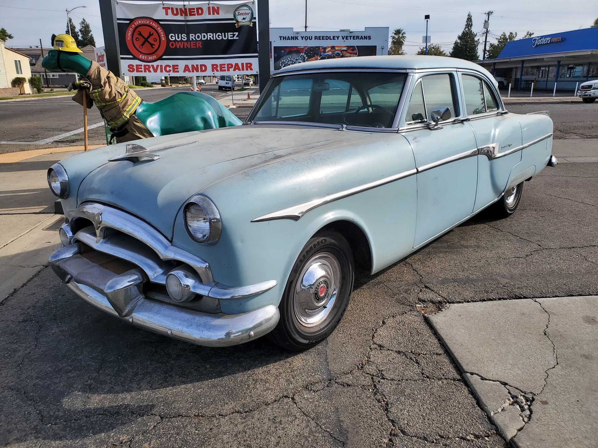 1953 Packard Clipper sold for $3,100