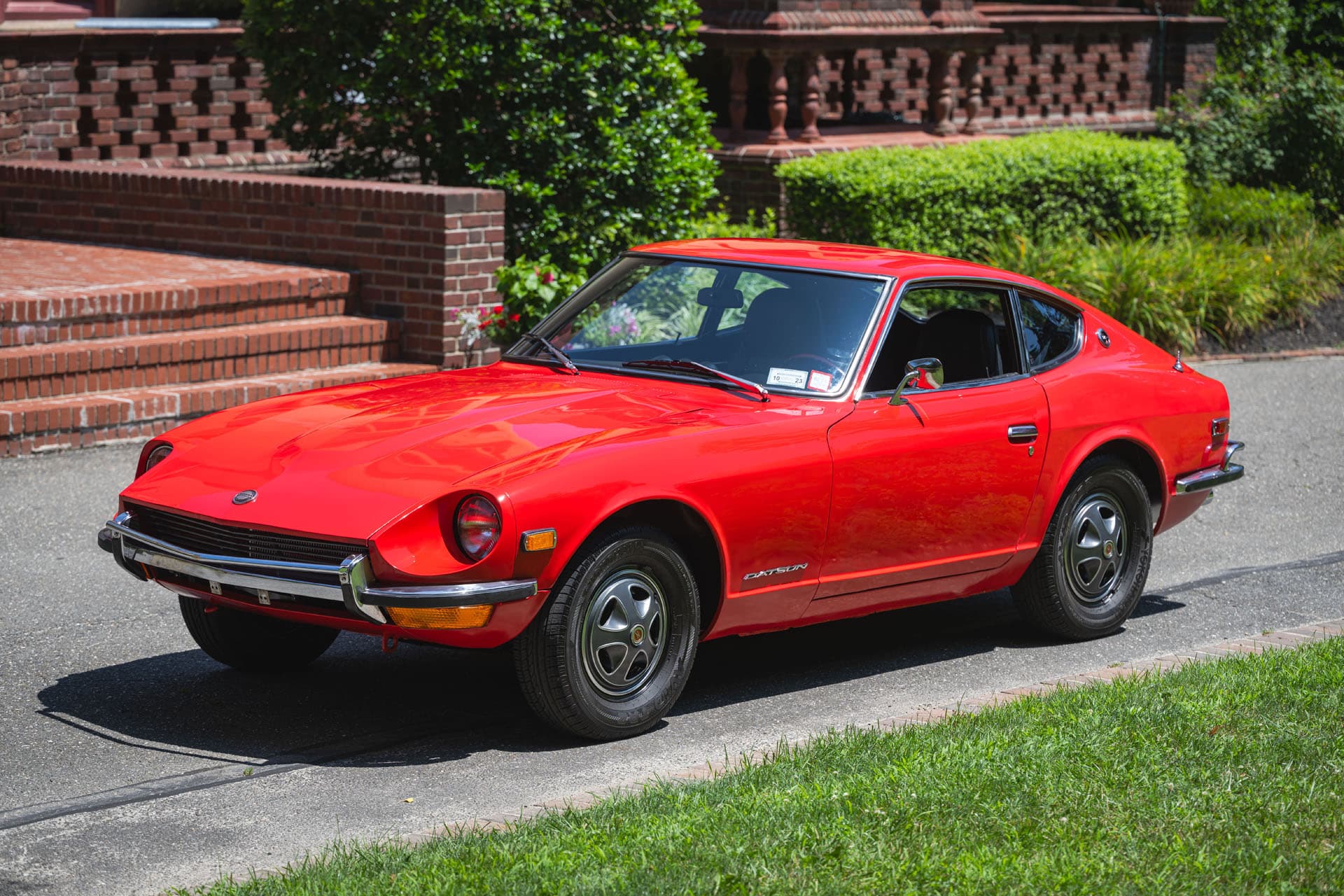 1971 Datsun 240Z sold for $23,000
