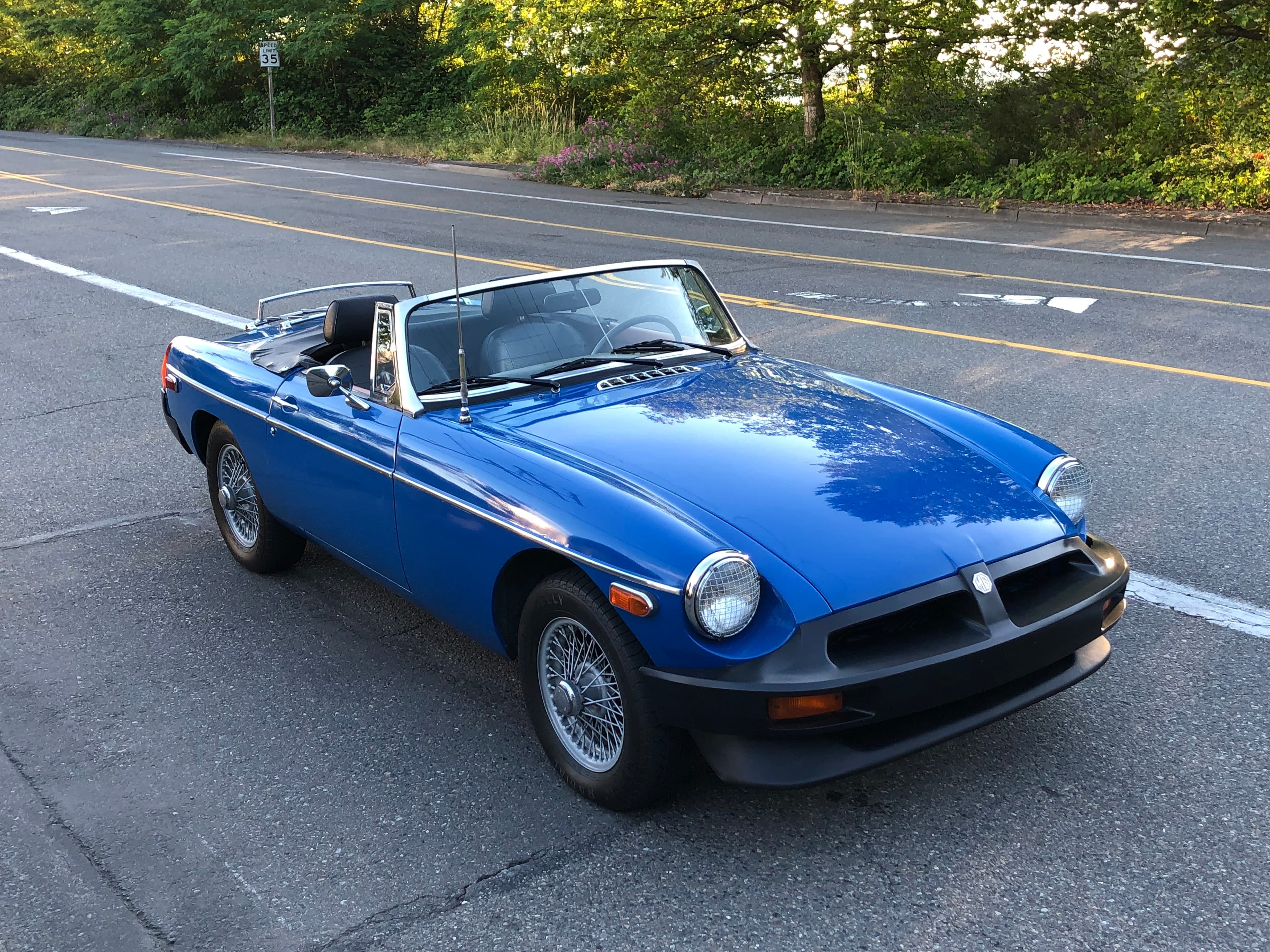 1974 MG MGB sold for $5,000