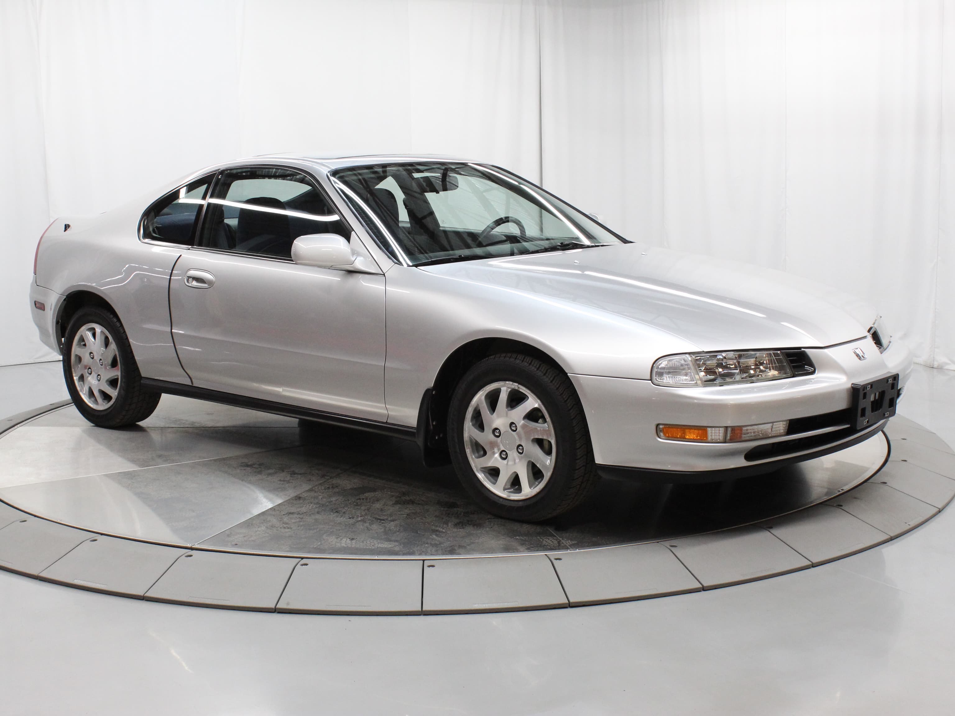 1994 Honda Prelude Si sold for $8,000
