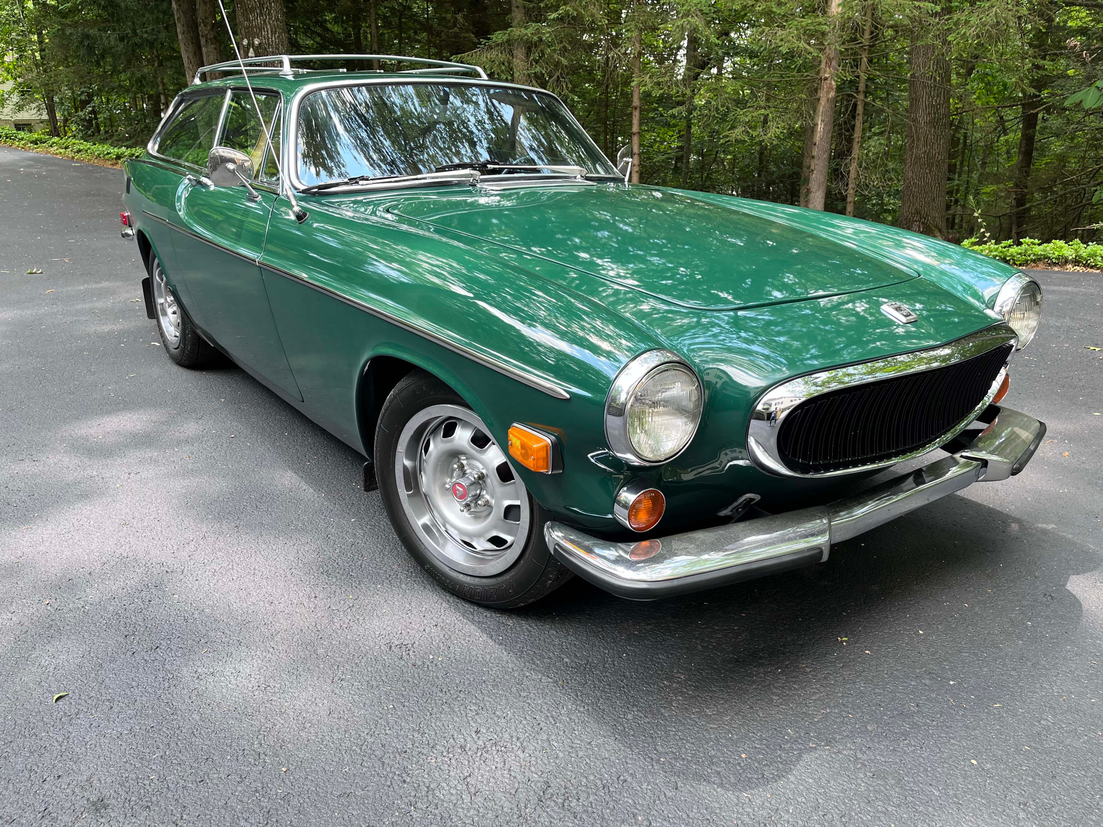 1972 Volvo 1800ES sold for $24,000
