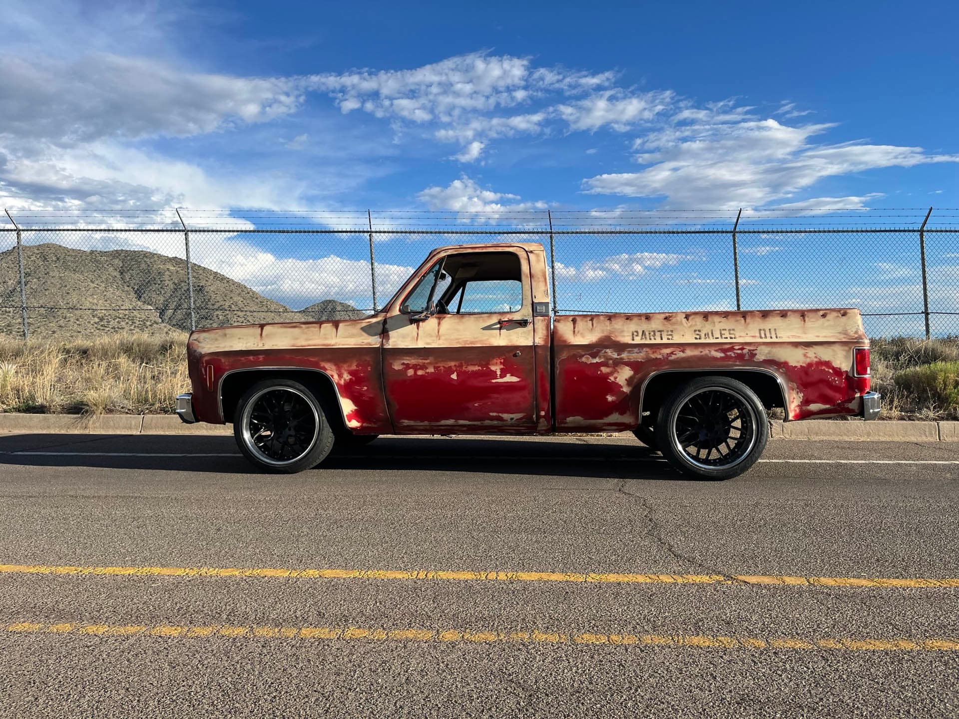 1977 GMC K1500 1/2 Ton sold for $0